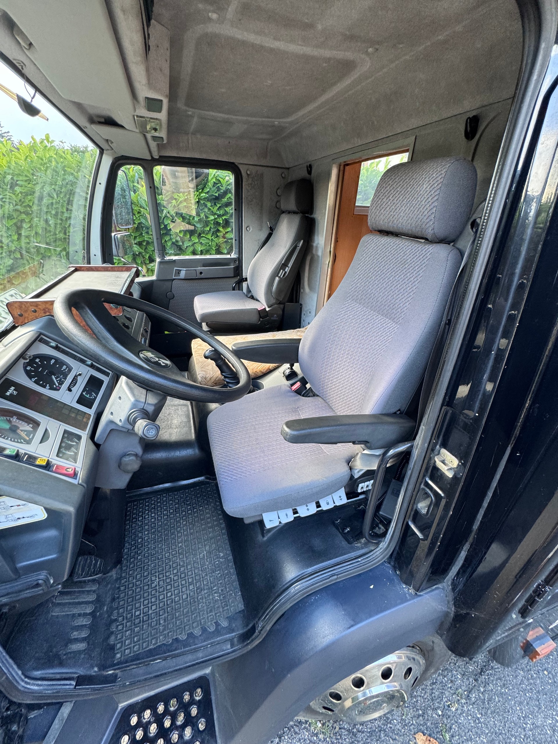 MAN L2000 8.224 LLC-image-4