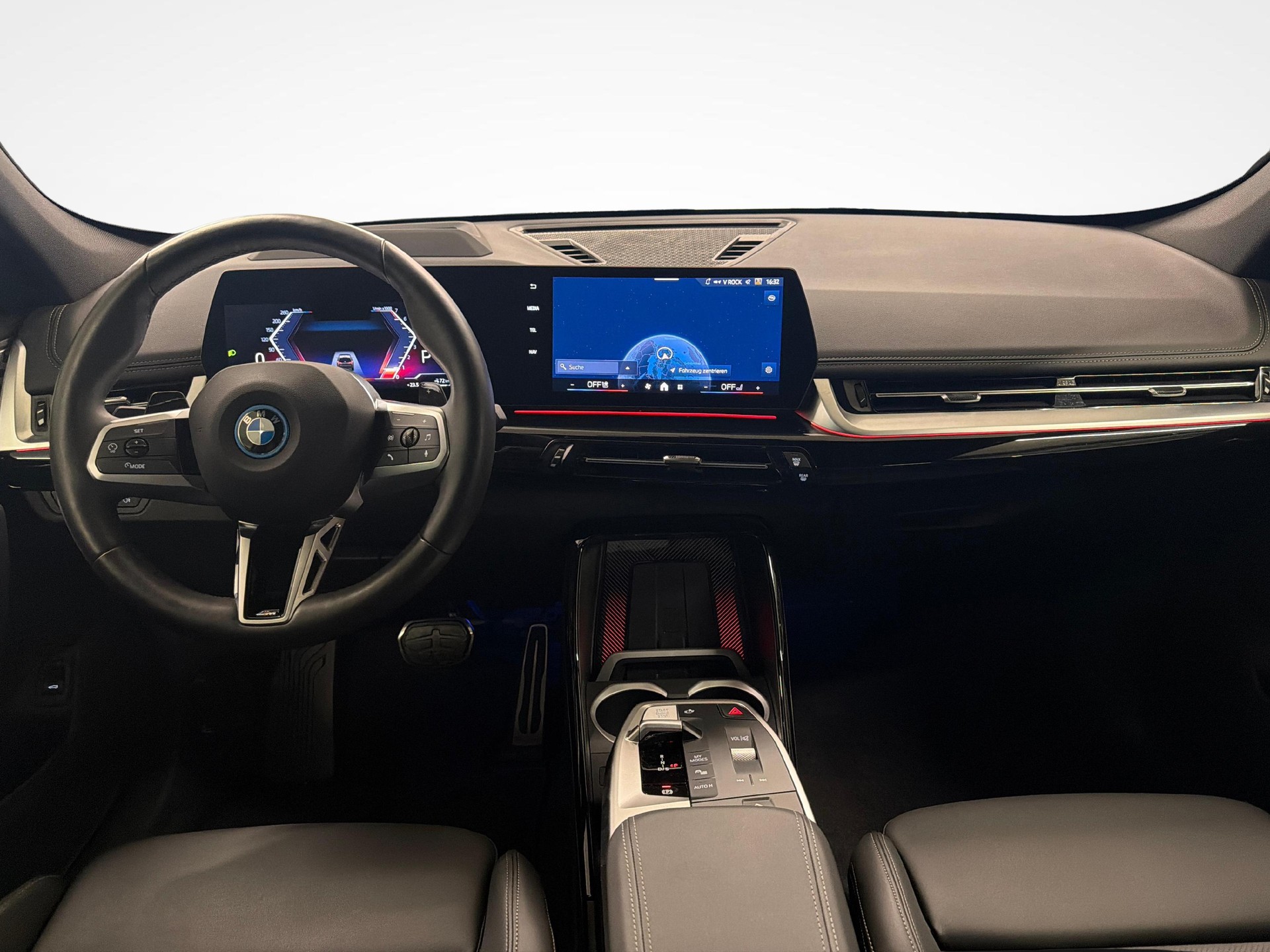 BMW X1 25e xDrive paddles-image-12