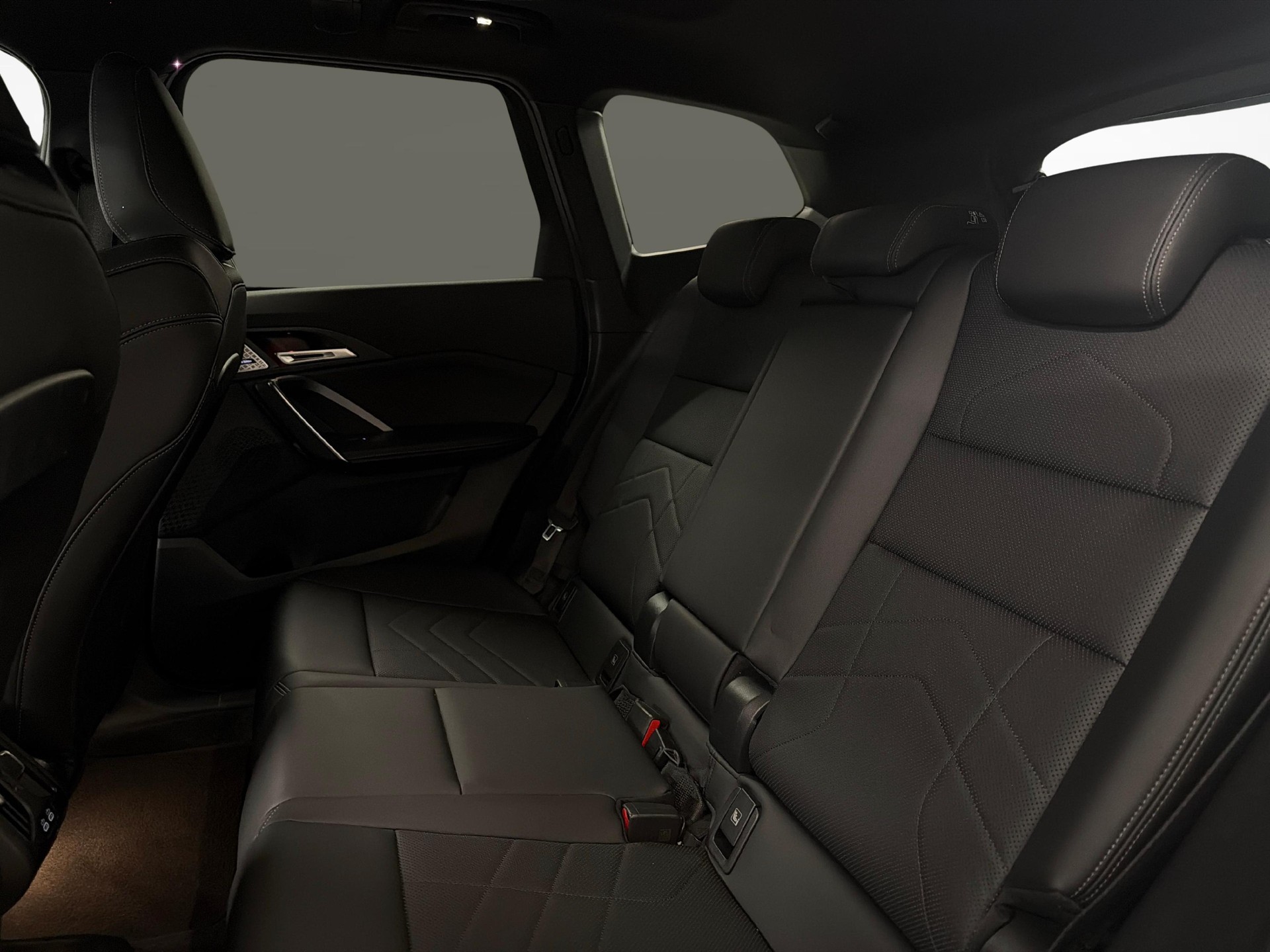 BMW X1 25e xDrive paddles-image-18