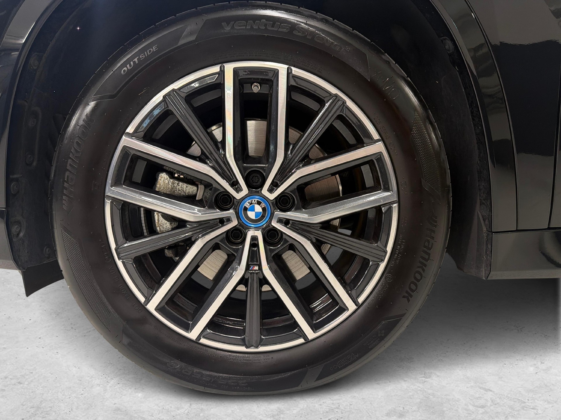 BMW X1 25e xDrive paddles-image-10