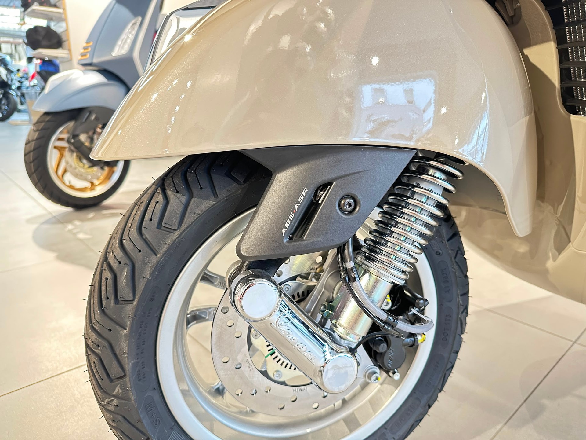 PIAGGIO Vespa GTS 310 | Neu | Roller | Garantie-image-15
