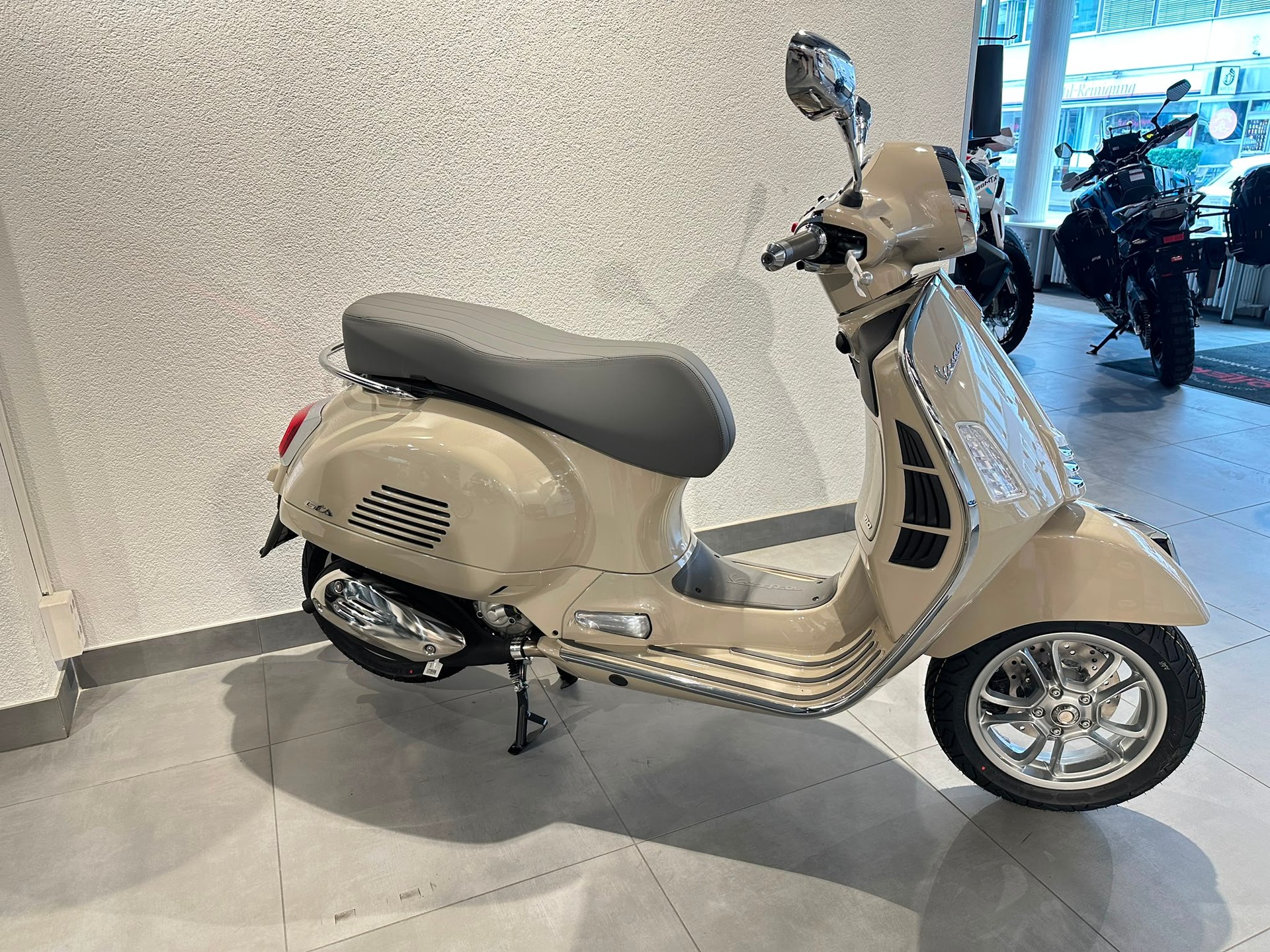 PIAGGIO Vespa GTS 310 | Neu | Roller | Garantie-image-5
