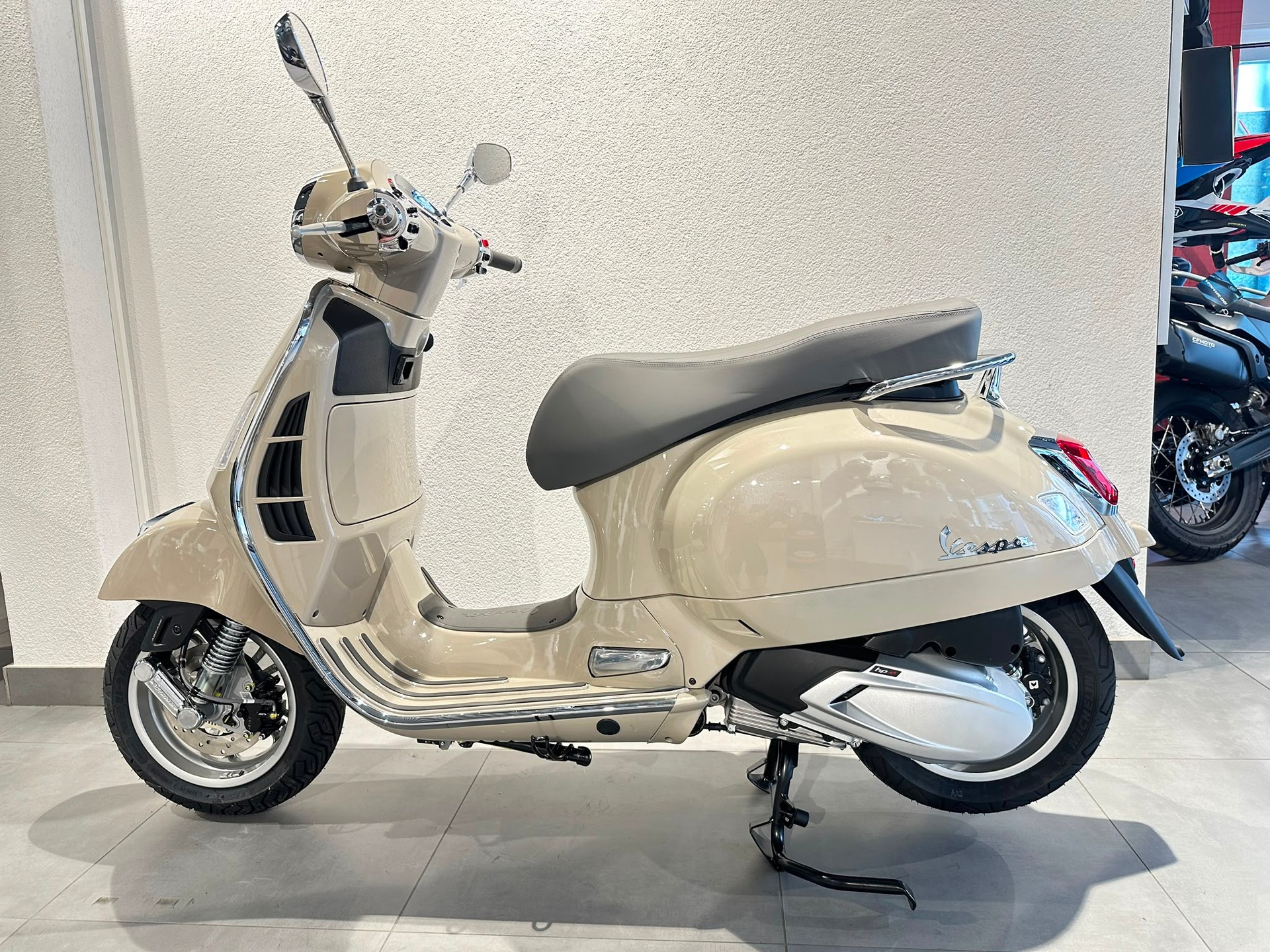 PIAGGIO Vespa GTS 310 | Neu | Roller | Garantie-image-8