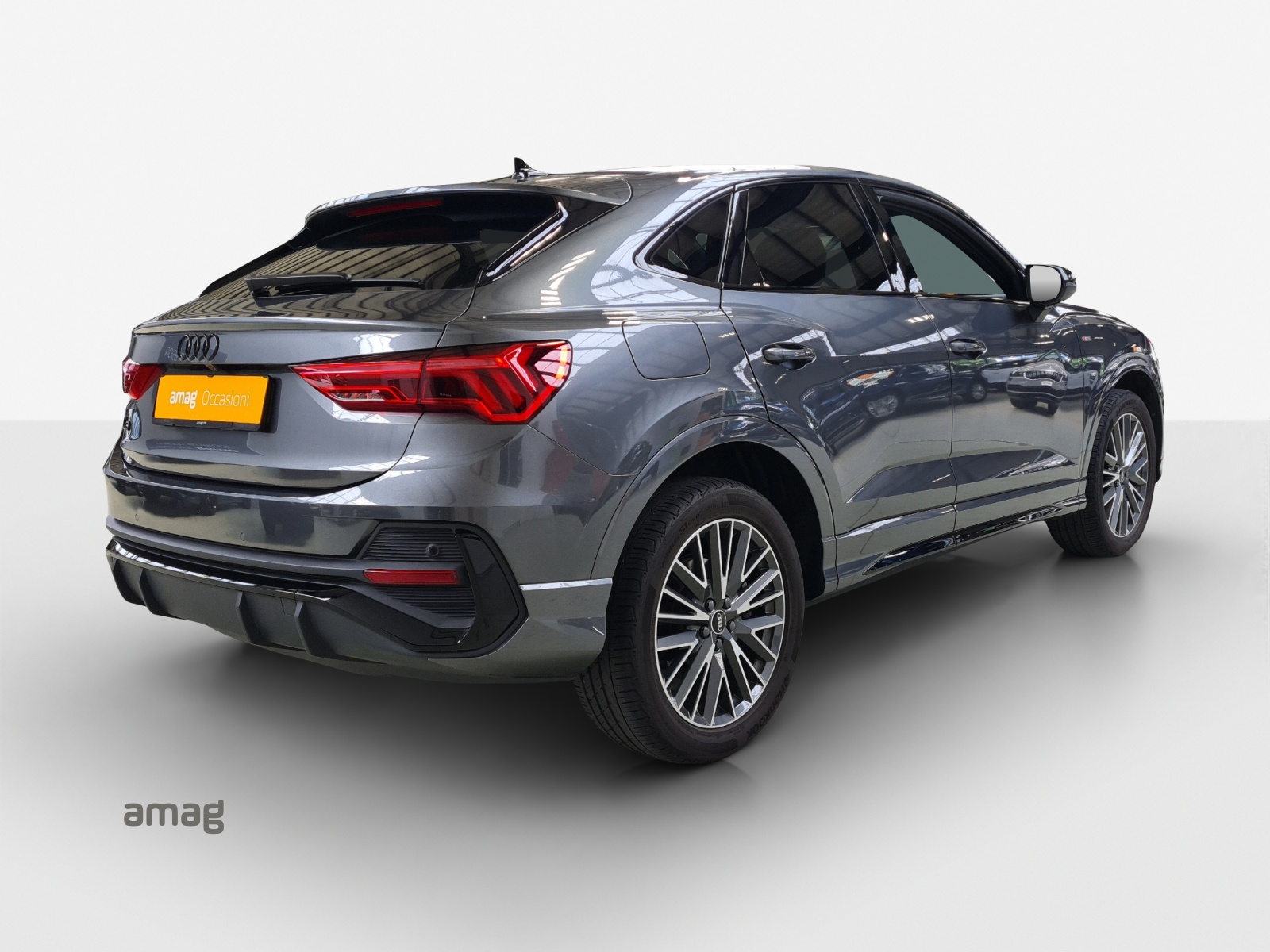 AUDI Q3 Sportback 45 TFSI e S line S-tronic-image-4