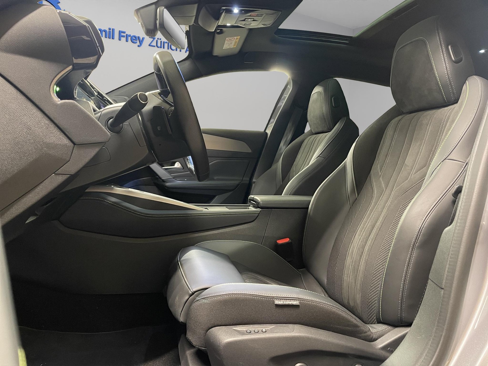 PEUGEOT 308 1.6 PHEV 225 GT-image-5