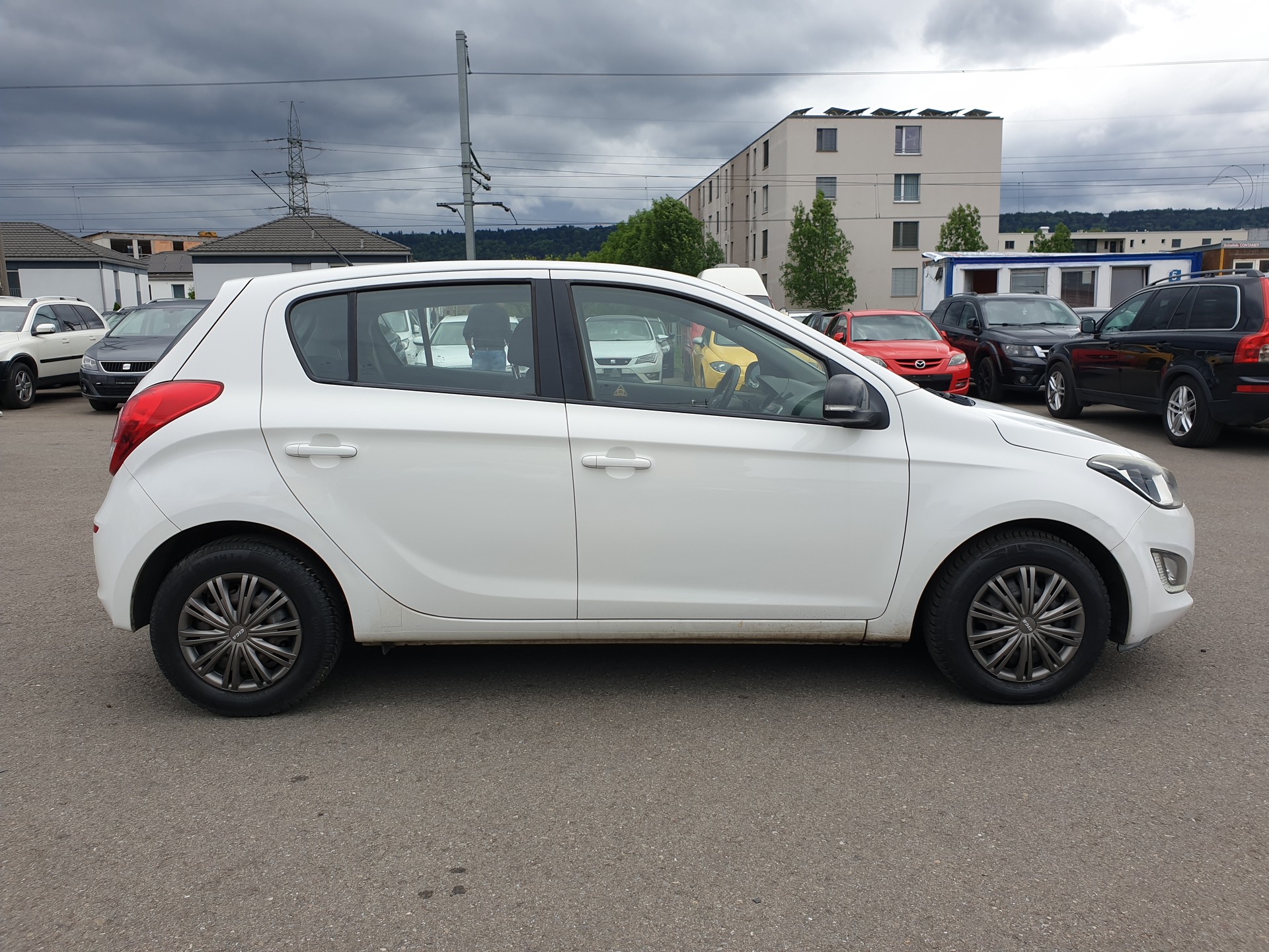 HYUNDAI i20 1.4 Style Automatic-image-6