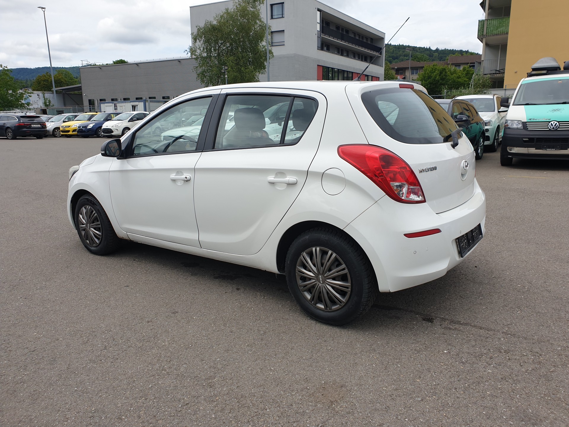 HYUNDAI i20 1.4 Style Automatic-image-3
