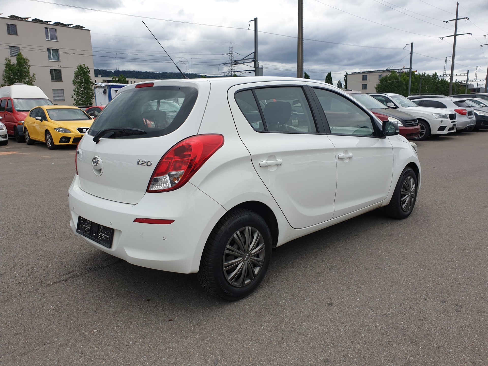 HYUNDAI i20 1.4 Style Automatic-image-5