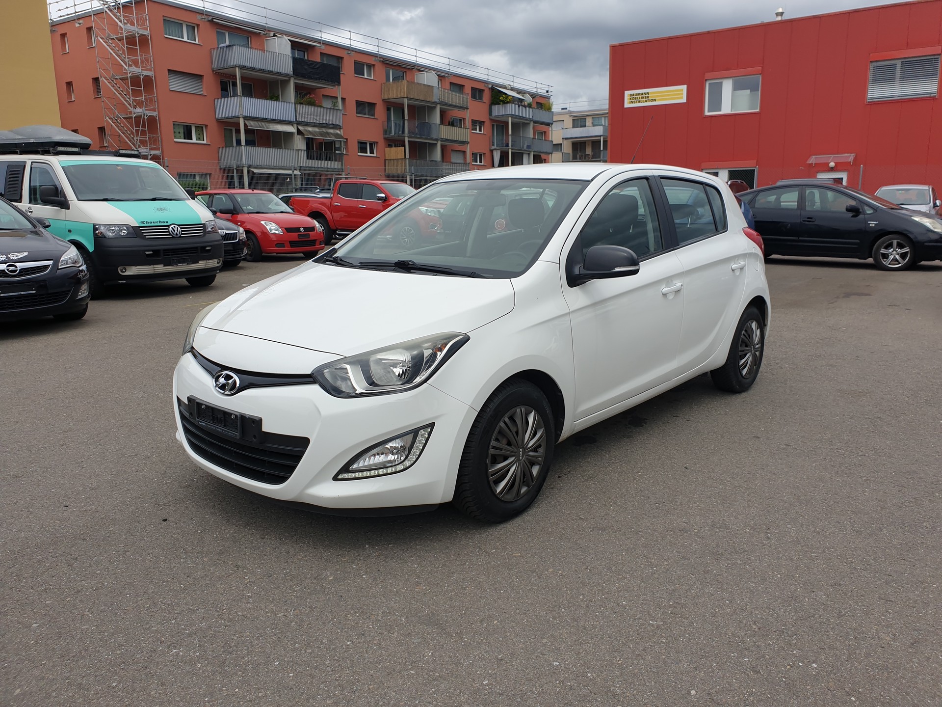 HYUNDAI i20 1.4 Style Automatic-image-1