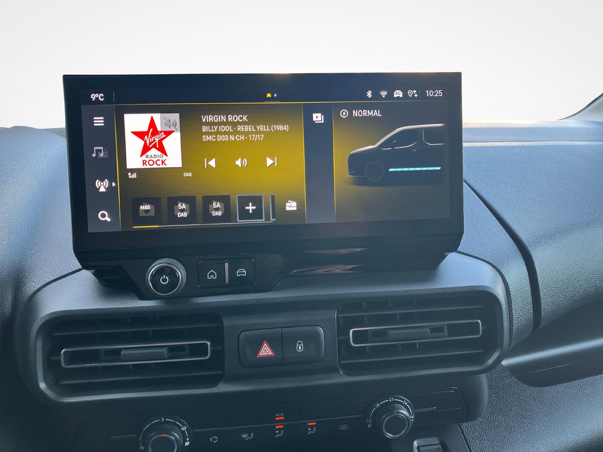 OPEL Combo-e Cargo 2.4 t Electric-image-12