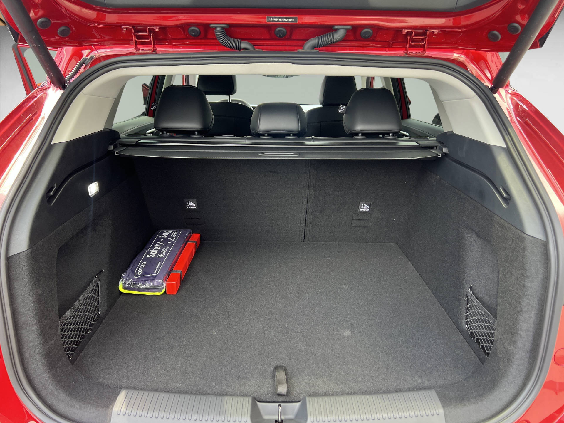 MG HS 1.5 Hybrid Luxury-image-9