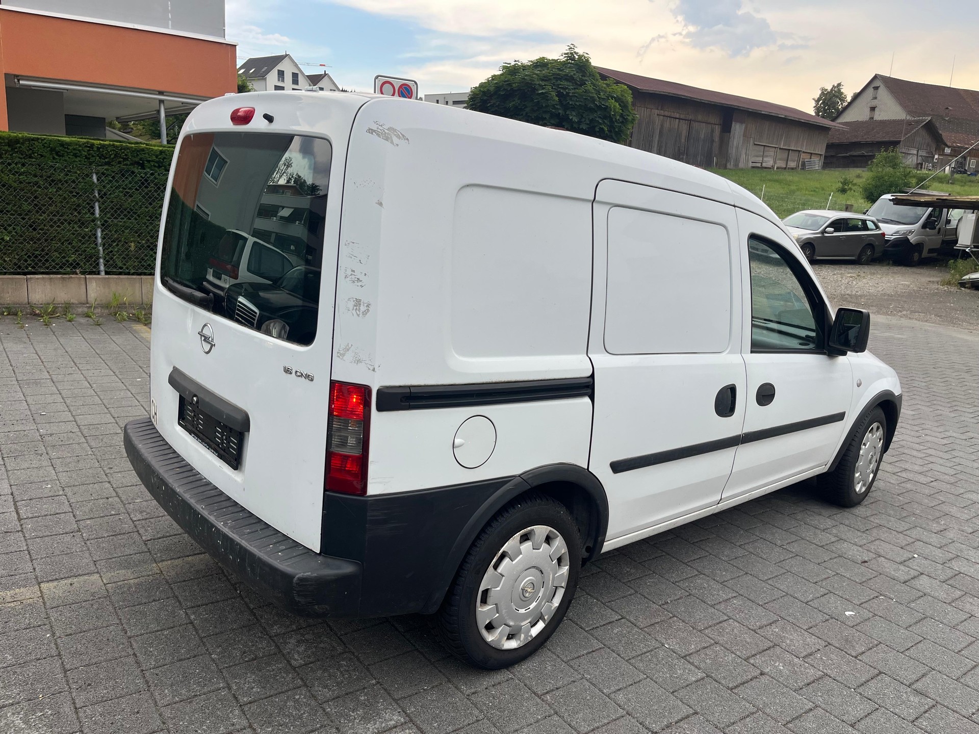OPEL COMBO-image-2