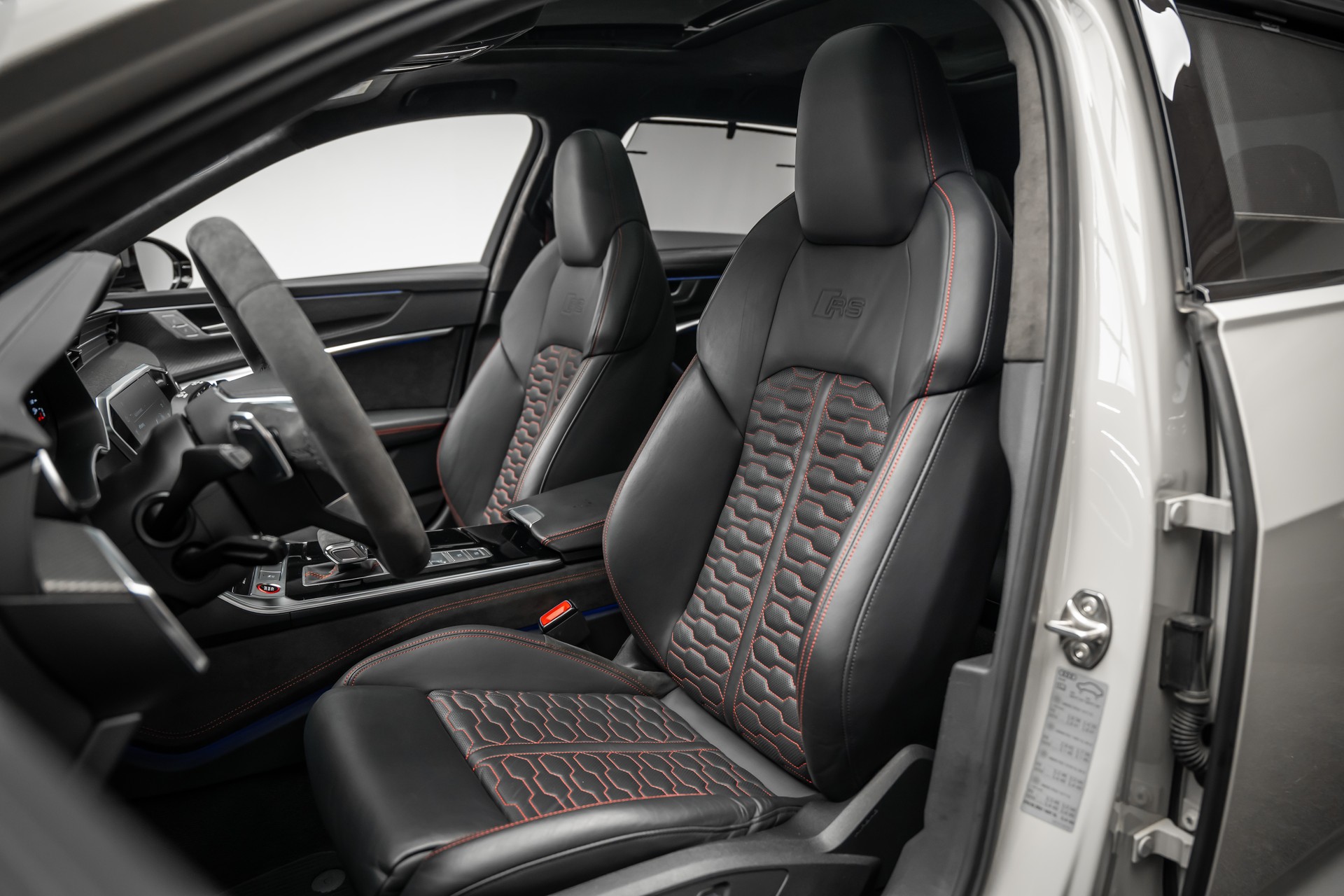 AUDI * RS6 AVANT * INDIVIDUALLACKIERUNG PORSCHE KREIDE * V-MAX 305 KM/H * LEASING AB 754.- *-image-14