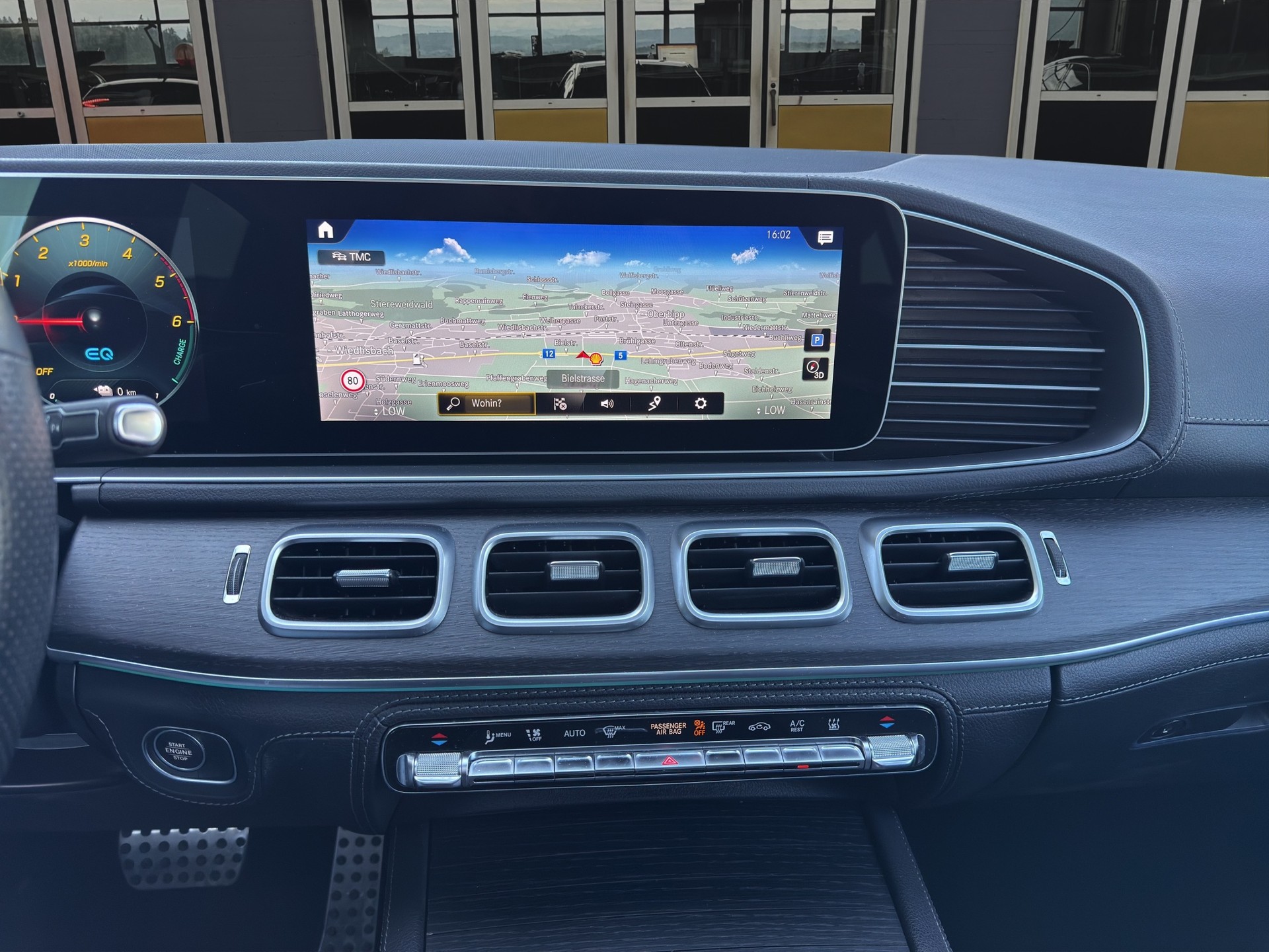 MERCEDES-BENZ GLE 350 de AMG Line 4matic-image-15