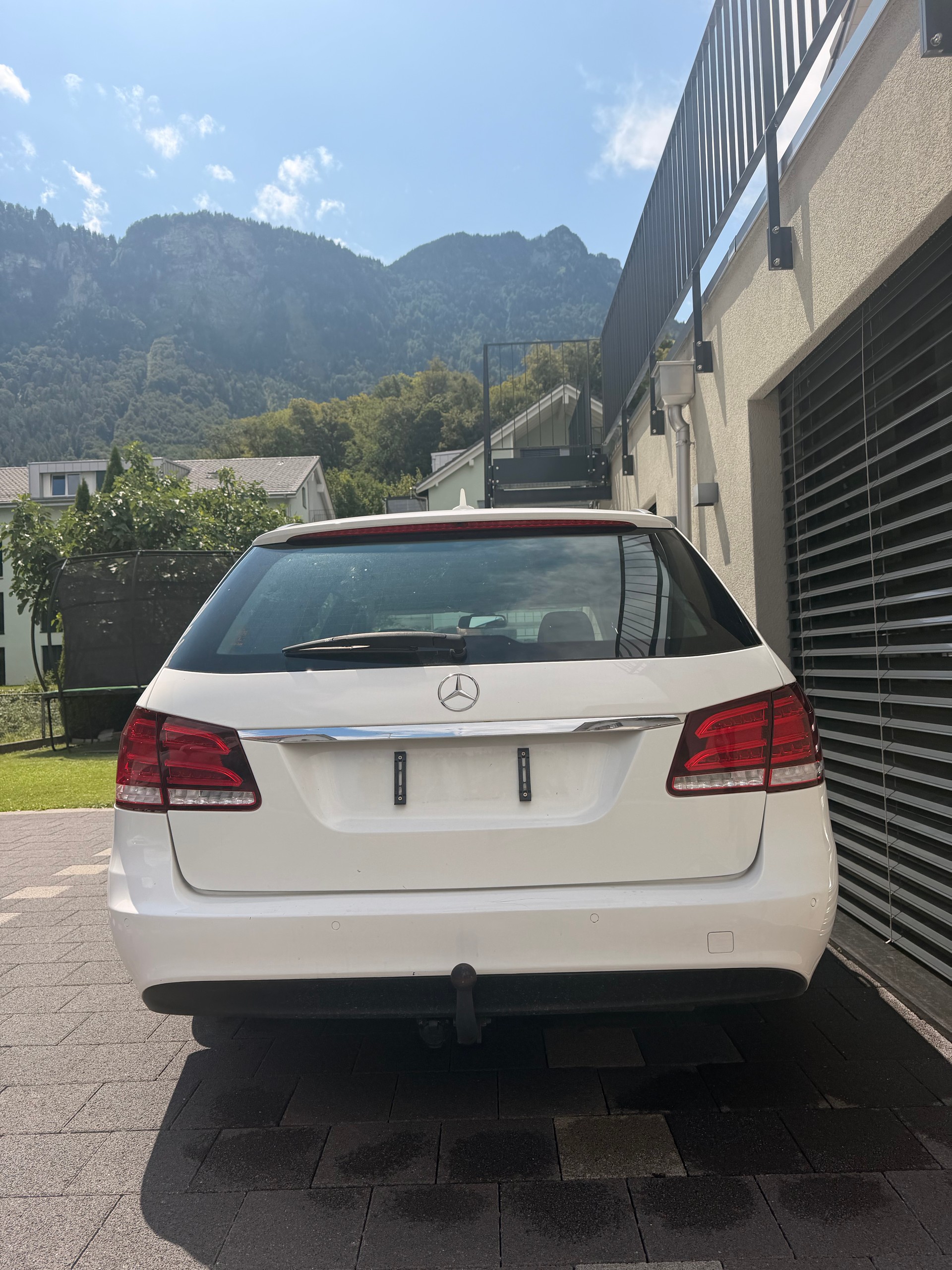 MERCEDES-BENZ E 350 BlueTEC 4Matic 7G-Tronic-image-2