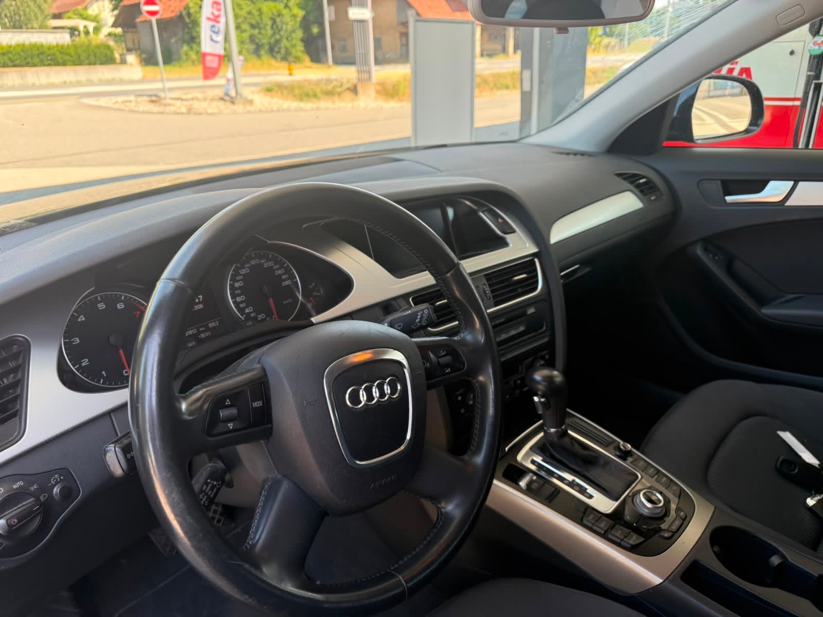 AUDI A4 Avant 1.8 TFSI multitronic *TOP AUTO*-image-7