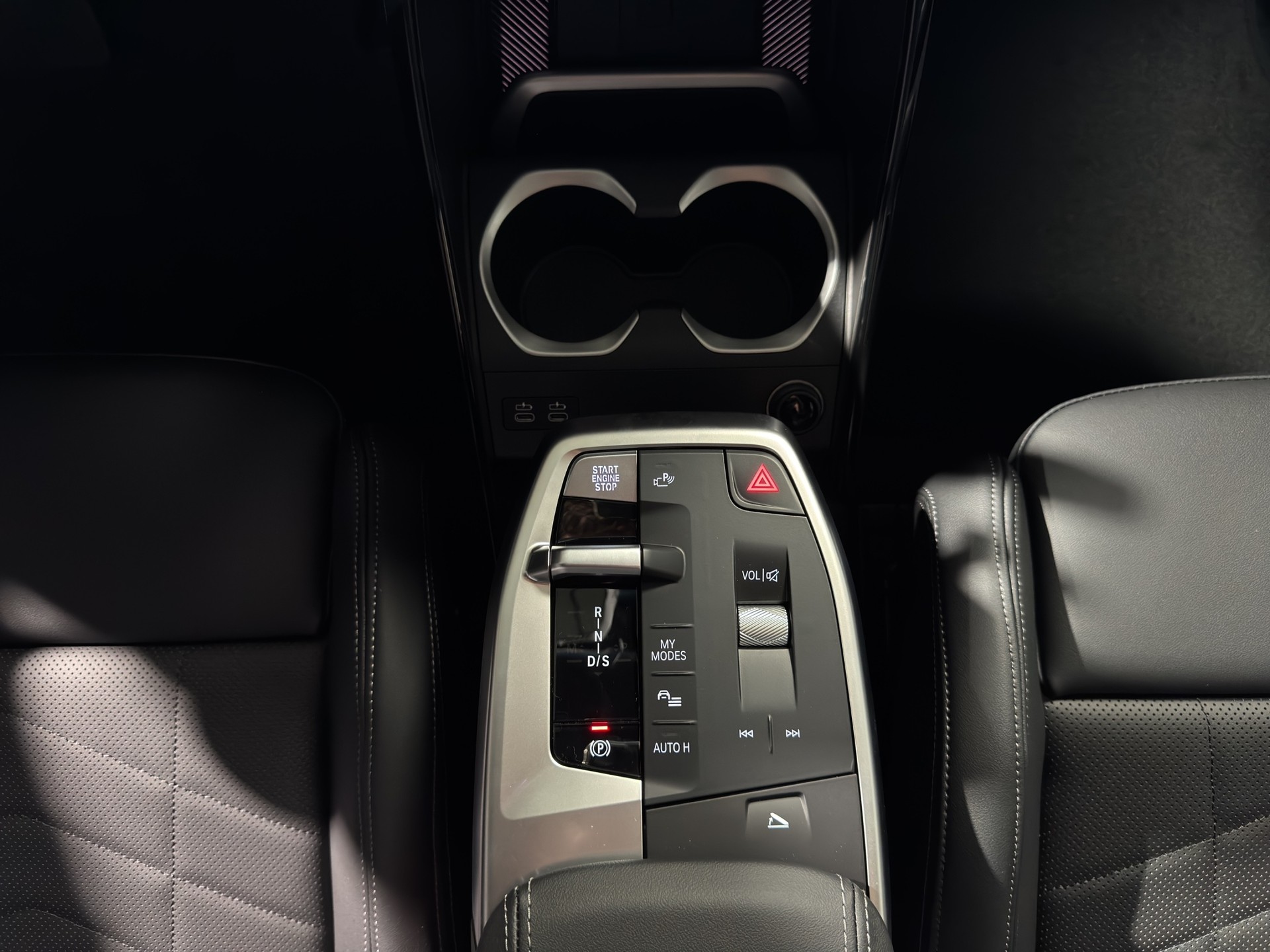 BMW X1 23i xDrive-image-9
