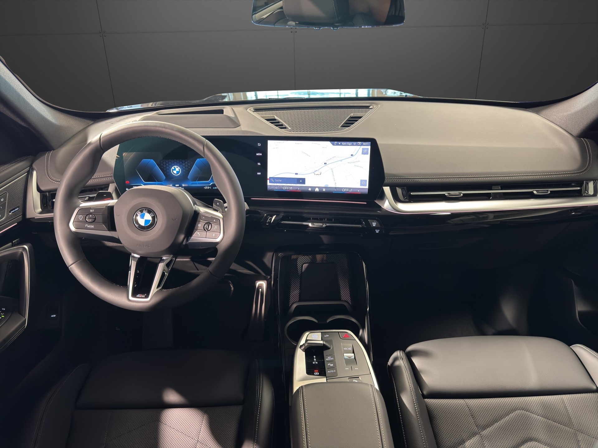 BMW X1 23i xDrive-image-21
