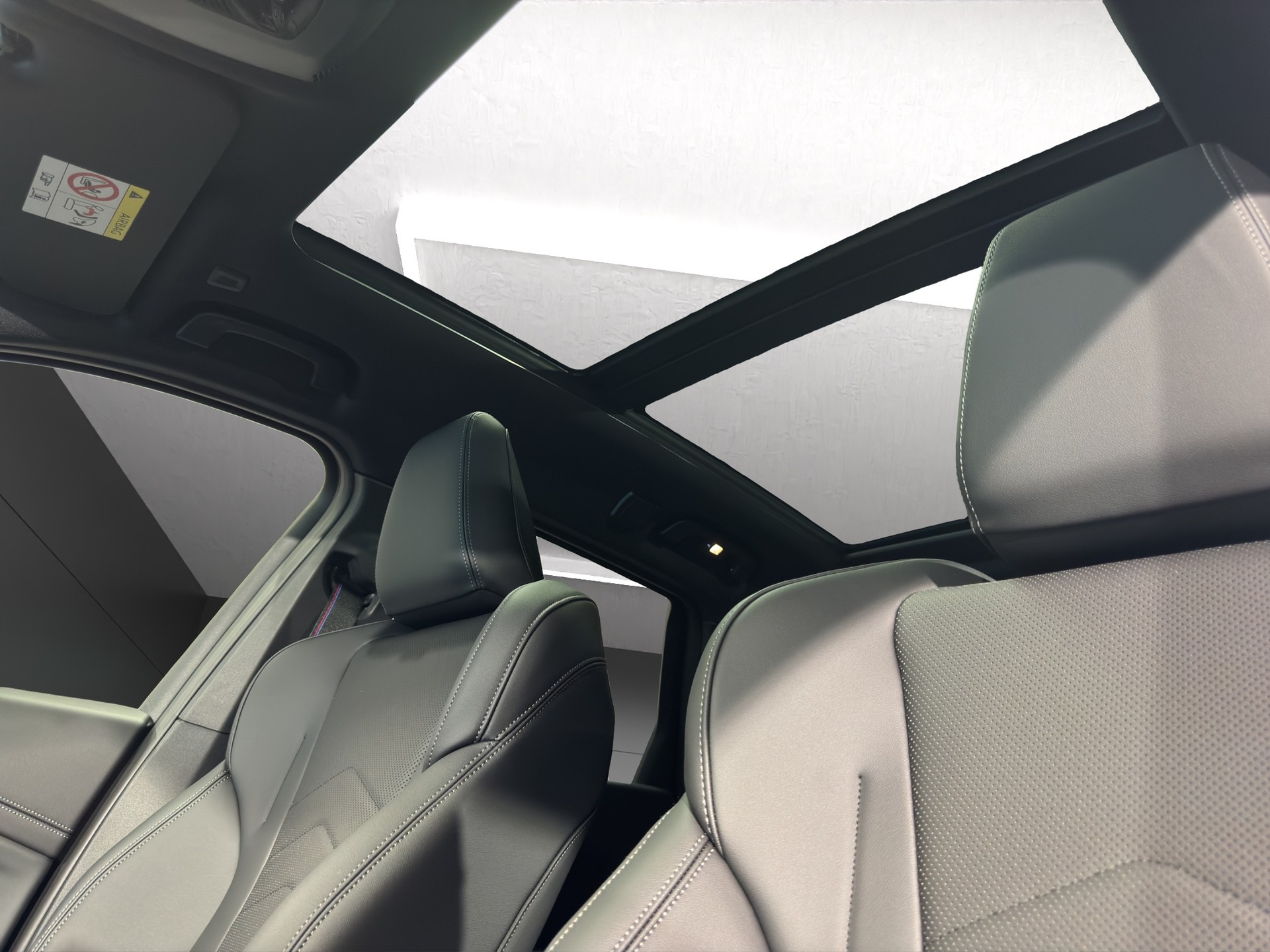 BMW X1 23i xDrive-image-19