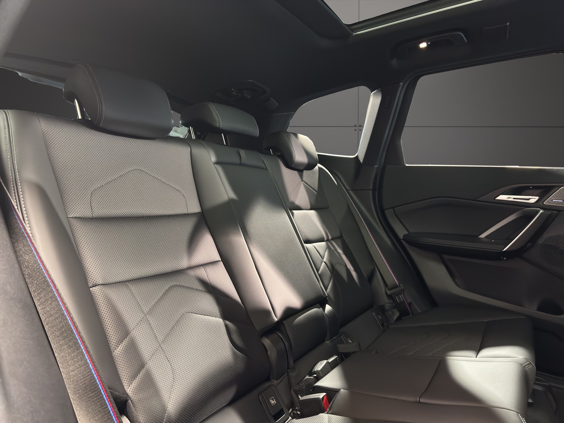 BMW X1 23i xDrive-image-16