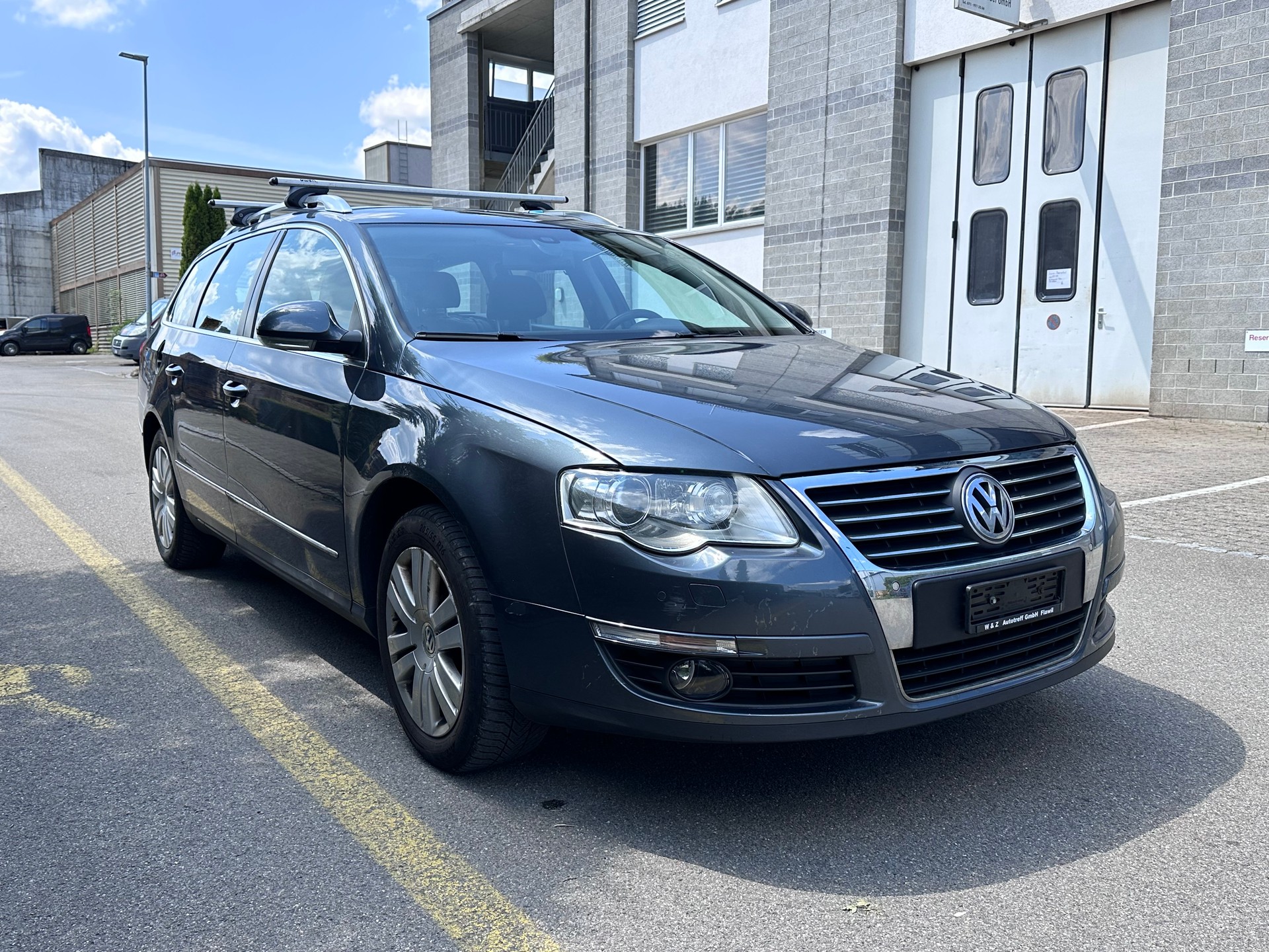 VW Passat Variant 1.4 EcoFuel Highline DSG-image-1