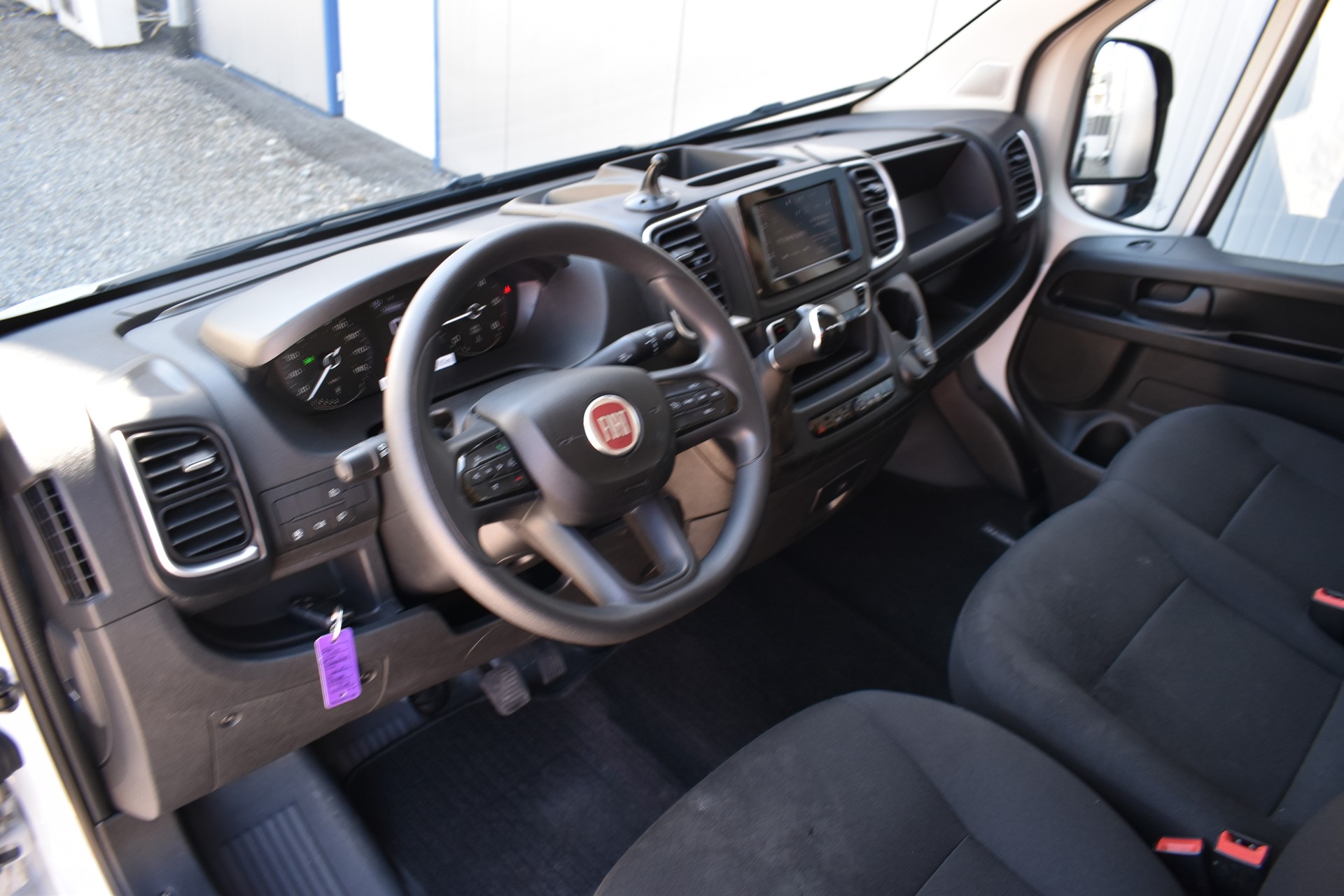 FIAT Ducato 2.2 MJ Auffahrrampe-image-12