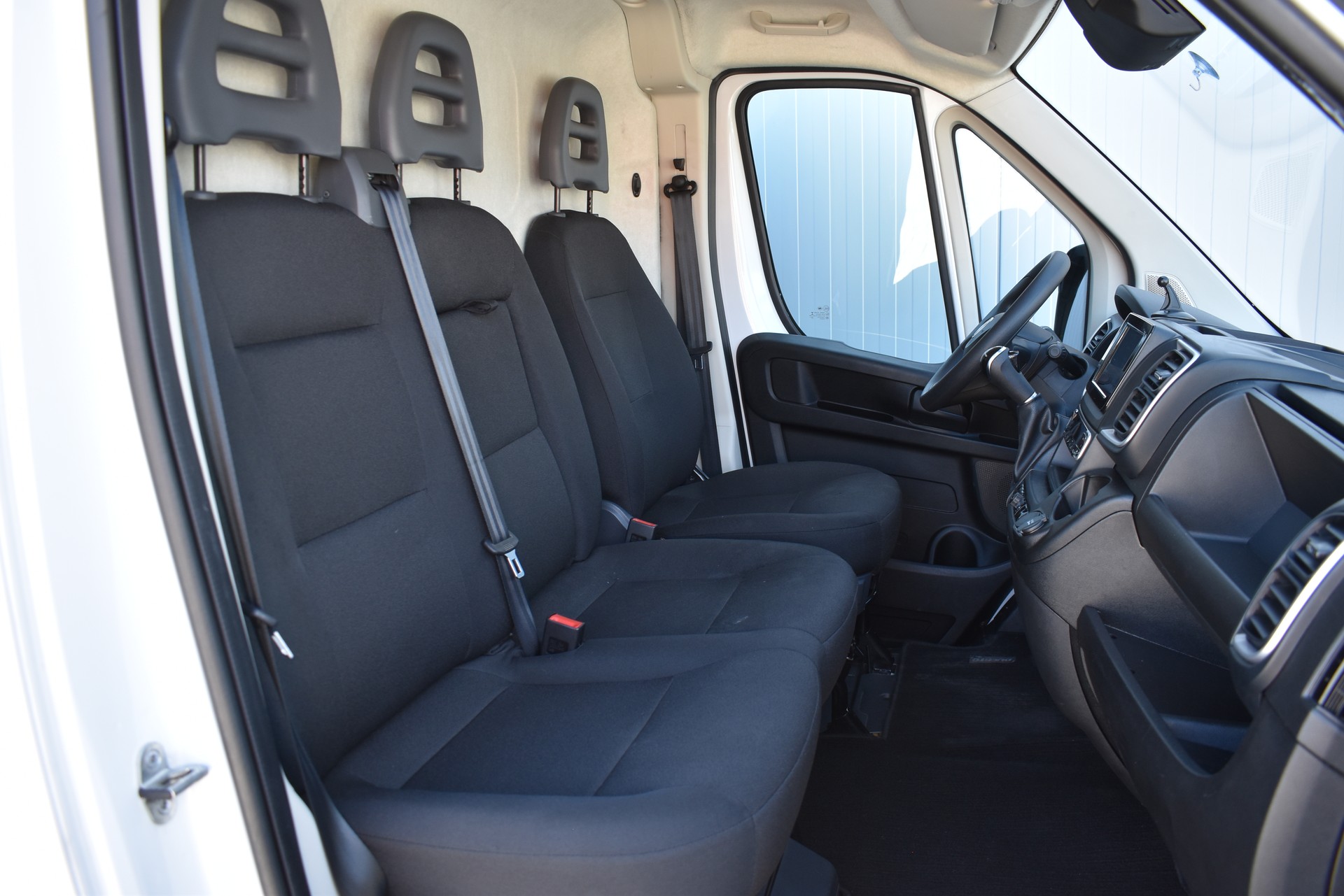 FIAT Ducato 2.2 MJ Auffahrrampe-image-15
