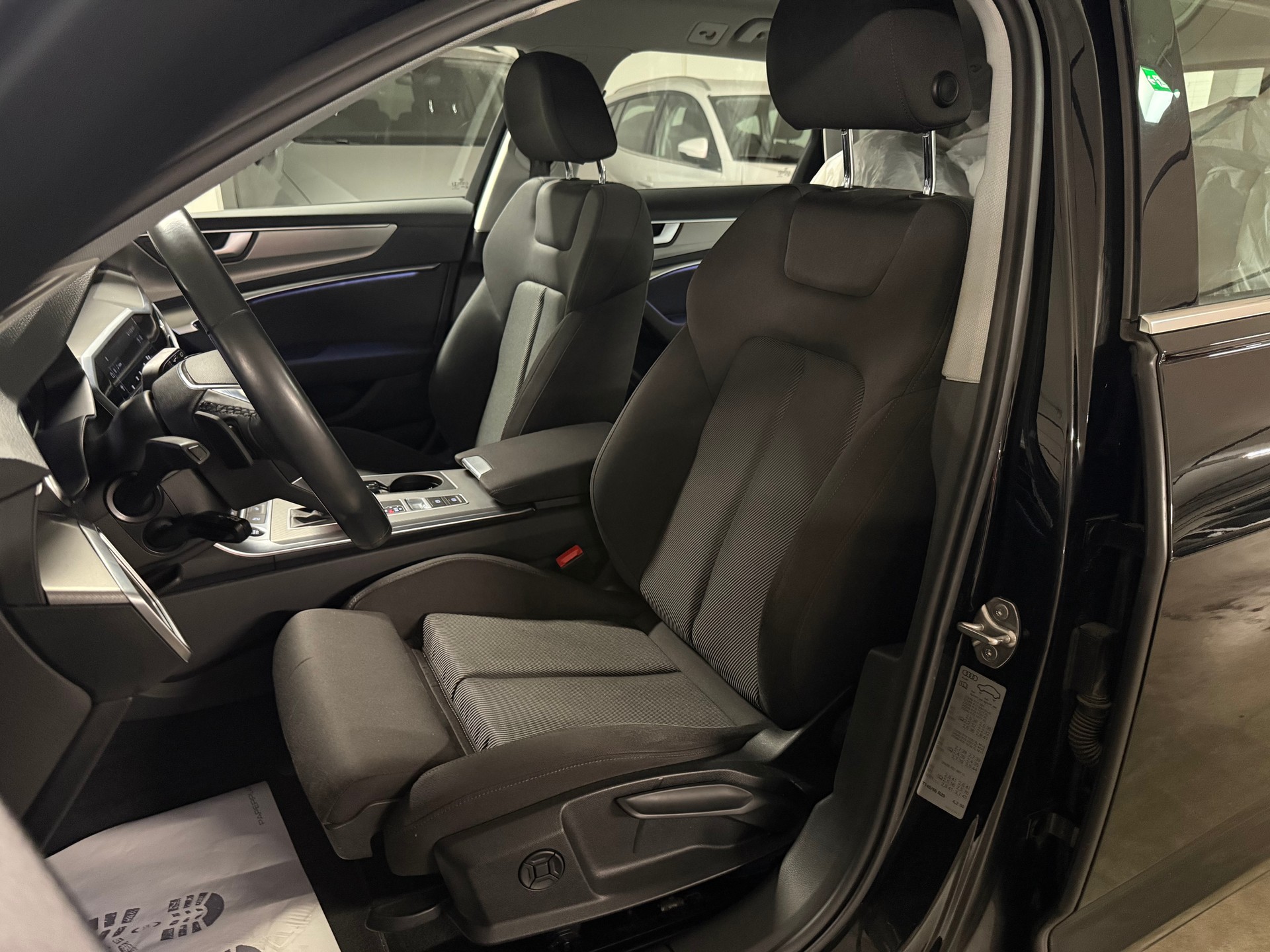 AUDI A6 Avant 40 TDI Design quattro S-tronic AHK, Head-up, 360 Kamera-image-7