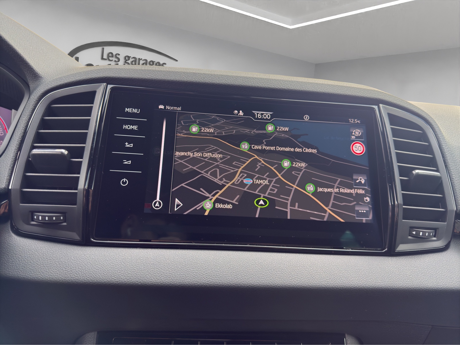 SKODA Karoq 2.0 TSI SportLine 4x4 DSG-image-13