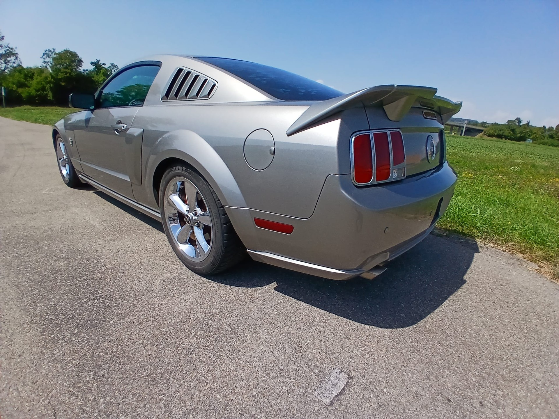 FORD GT V8-image-2