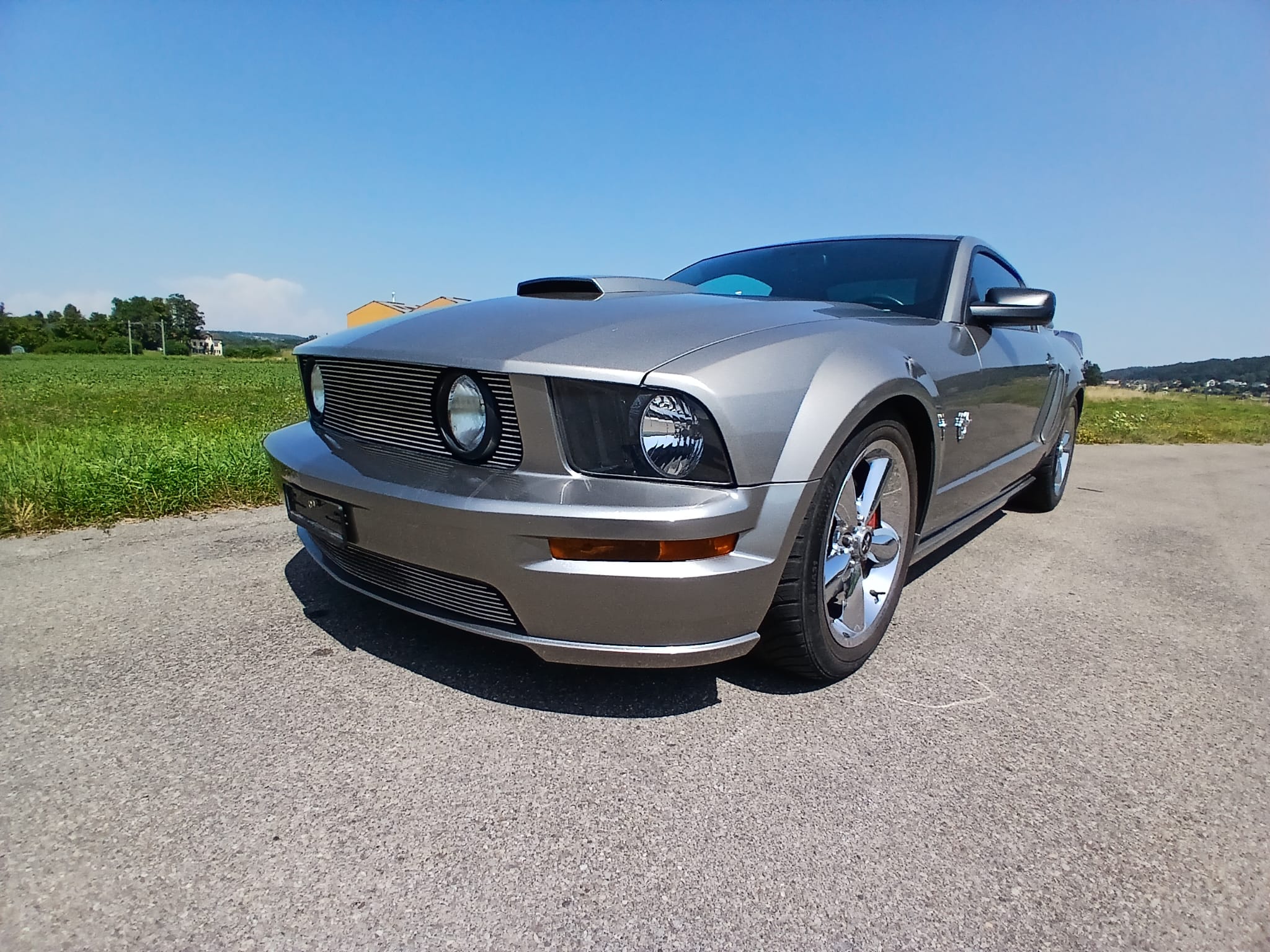Car photo