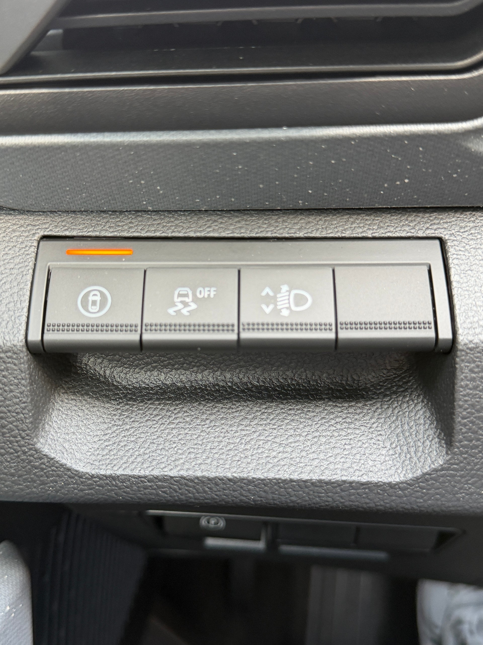 DACIA Duster TCe Hybrid 150 48V Journey 4x4-image-21