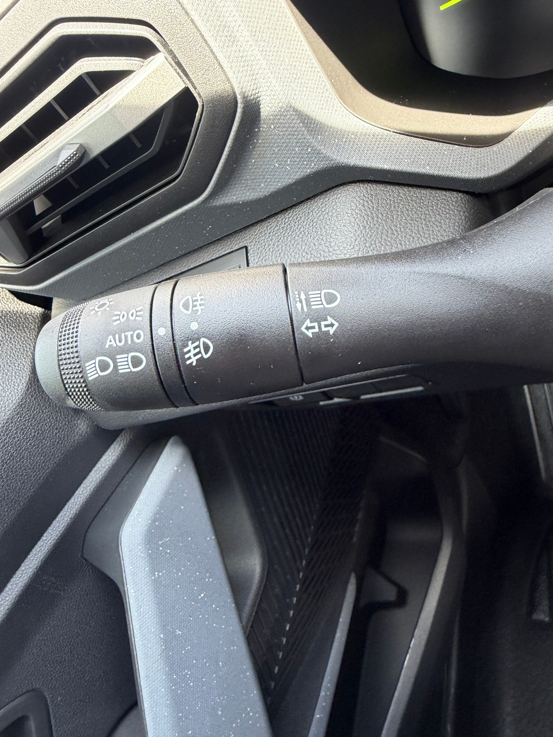 DACIA Duster TCe Hybrid 150 48V Journey 4x4-image-17