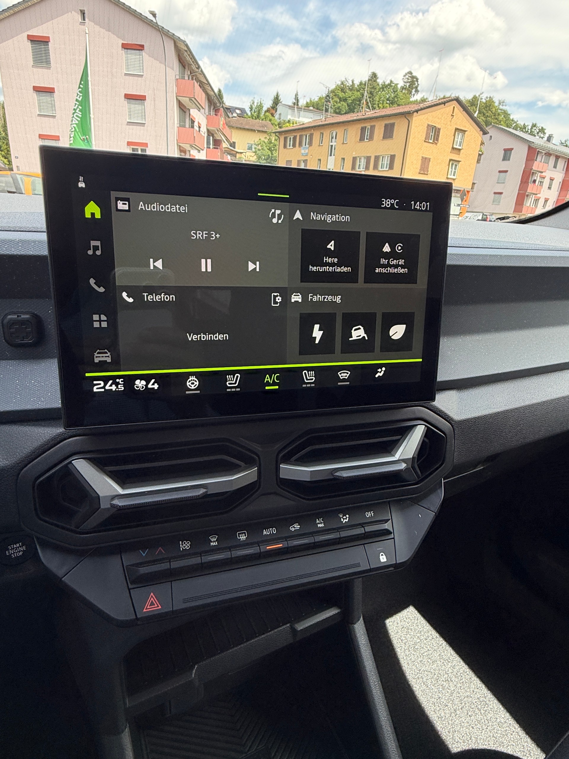 DACIA Duster TCe Hybrid 150 48V Journey 4x4-image-14