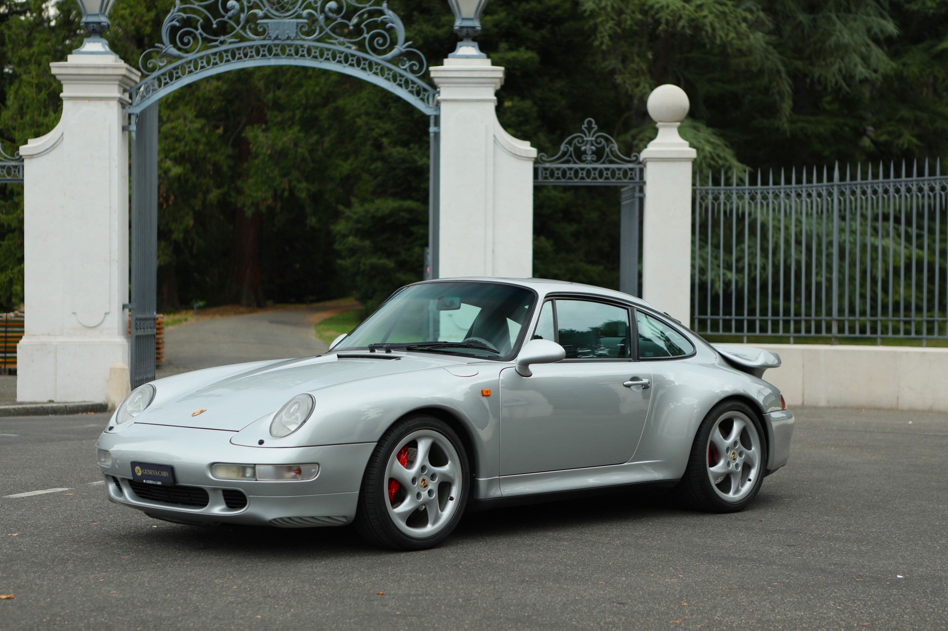 PORSCHE 911 Turbo 993-image-6