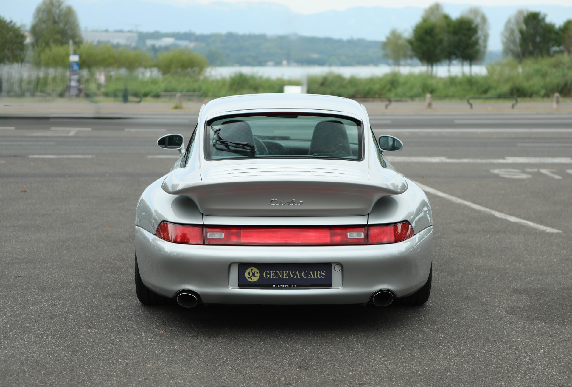 PORSCHE 911 Turbo 993-image-11