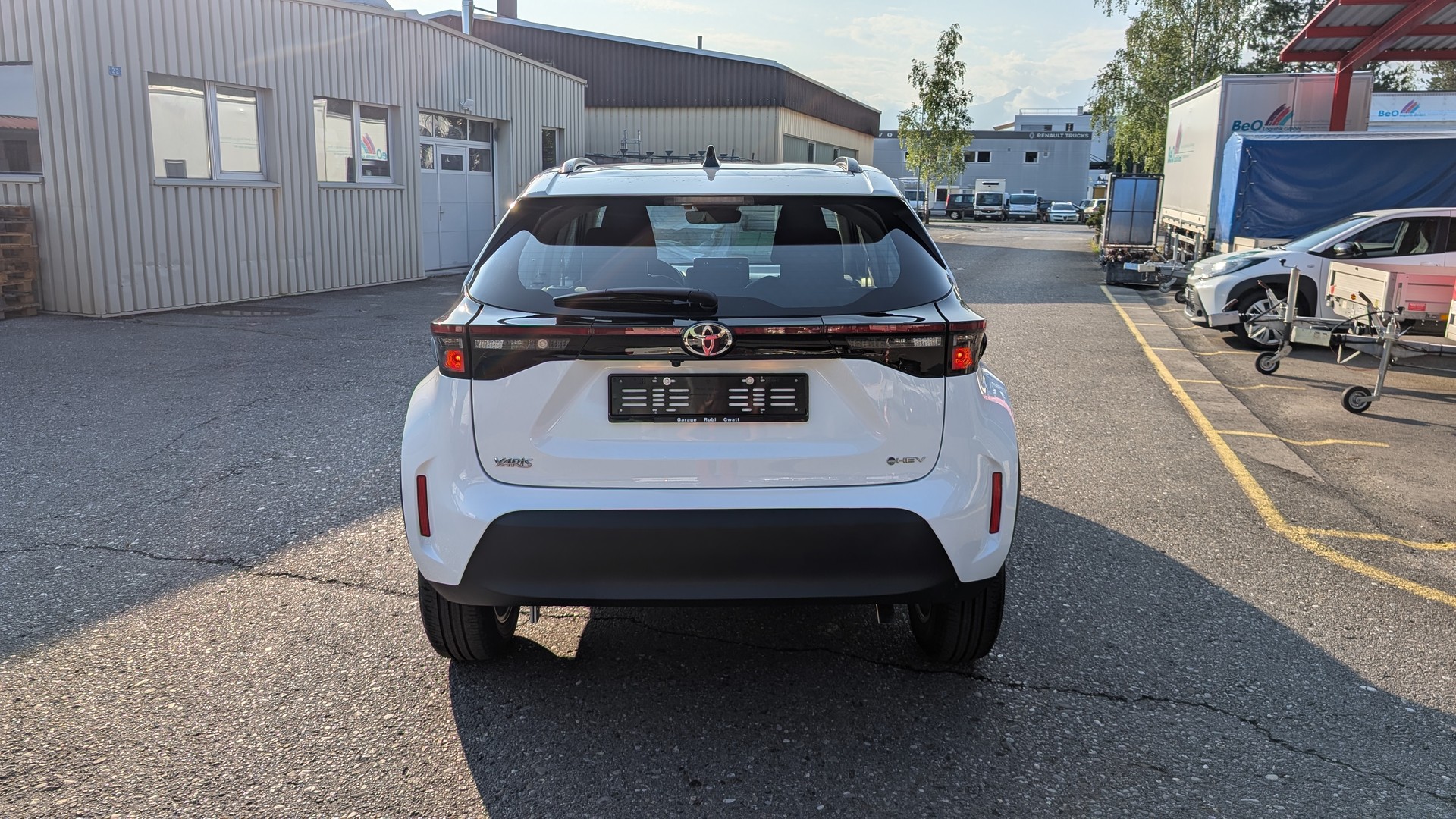 TOYOTA Yaris Cross 1.5 Comfort e-CVT-image-5
