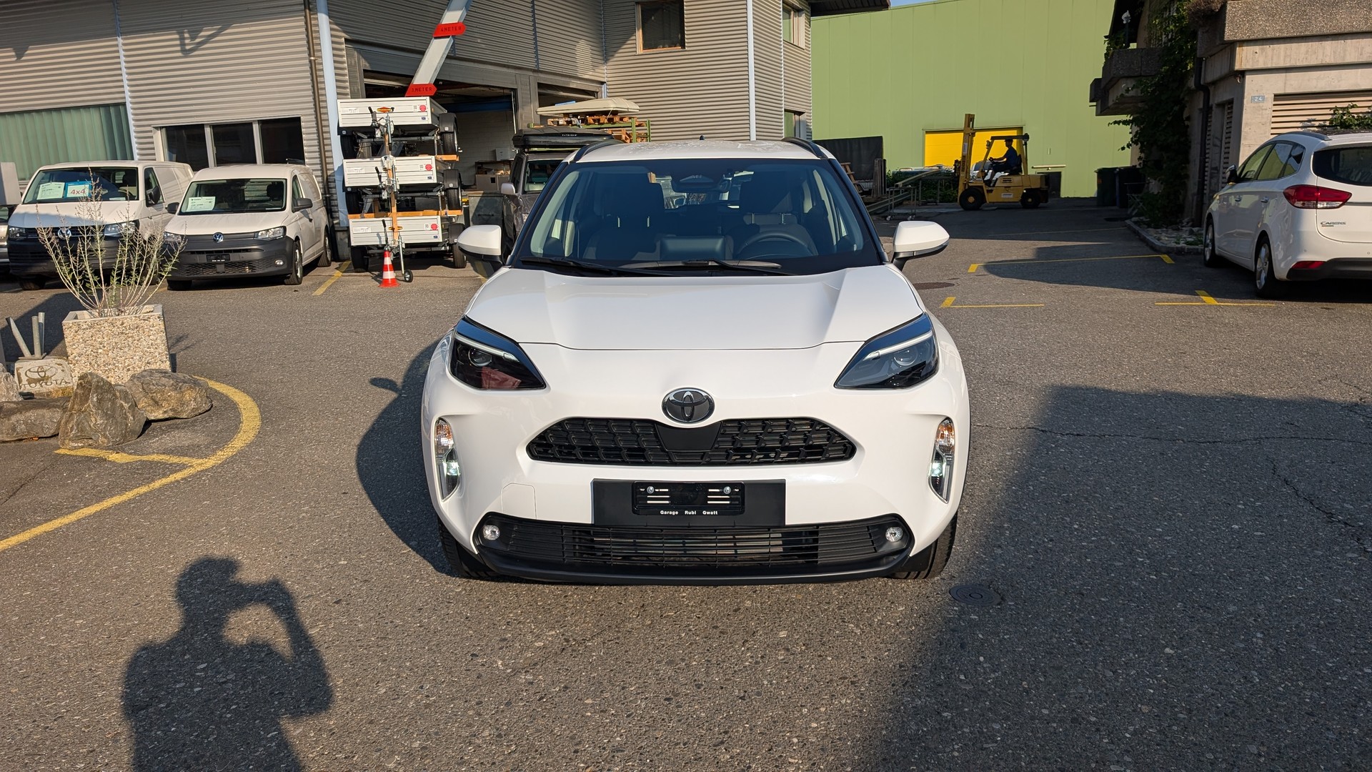 TOYOTA Yaris Cross 1.5 Comfort e-CVT-image-1