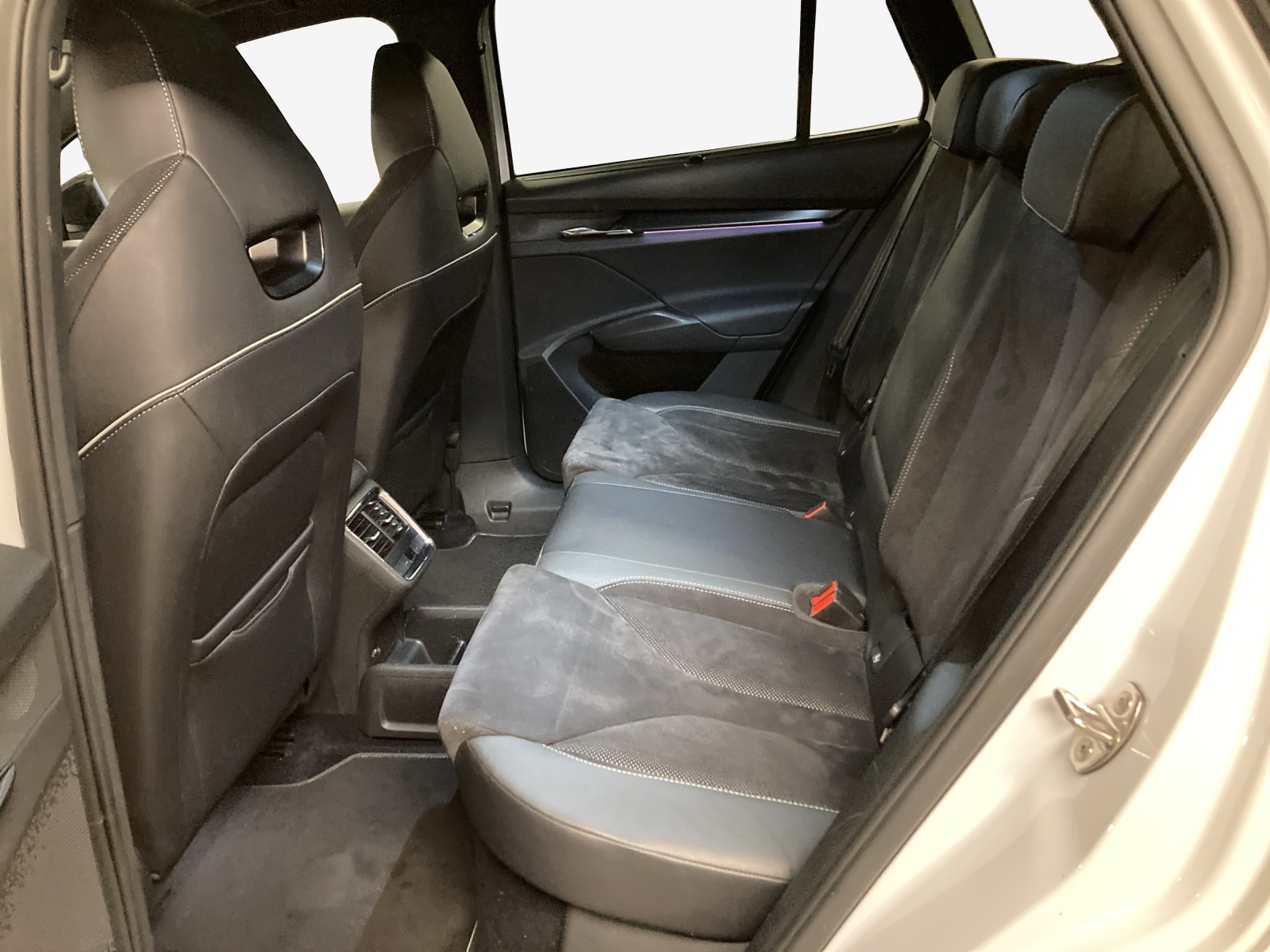 SKODA Enyaq iV 80x SportLine-image-12