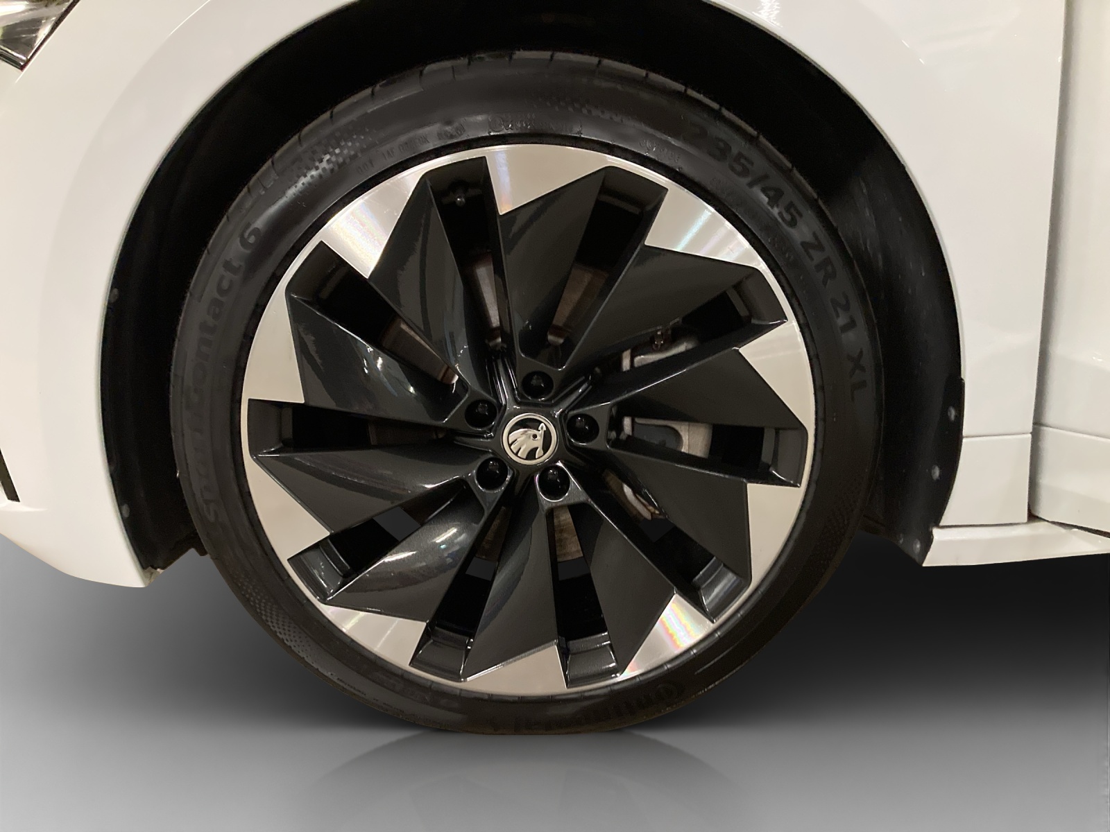 SKODA Enyaq iV 80x SportLine-image-16