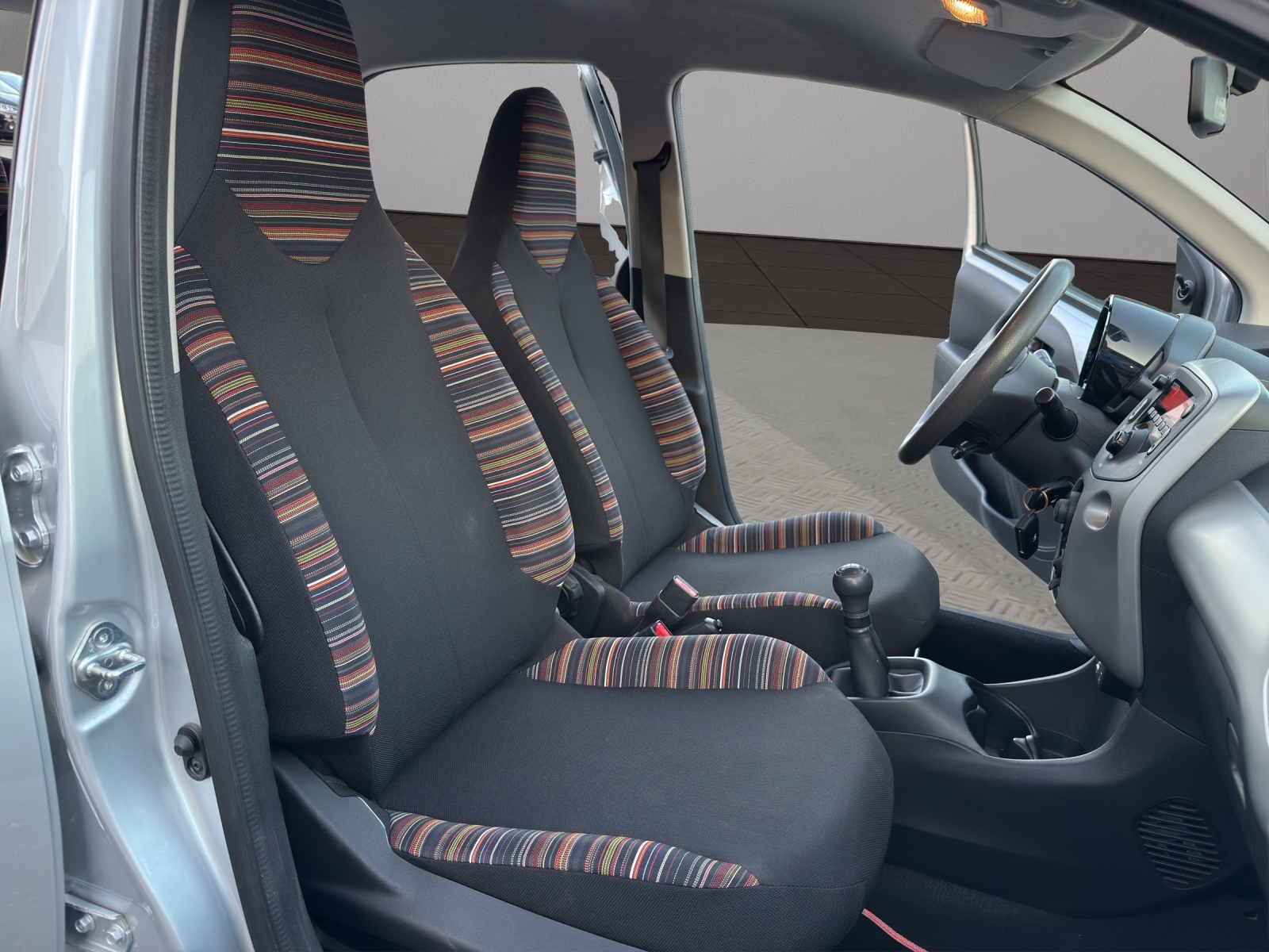 CITROEN C1 1.0 e-VTi Stop&Start Shine Airscape-image-16
