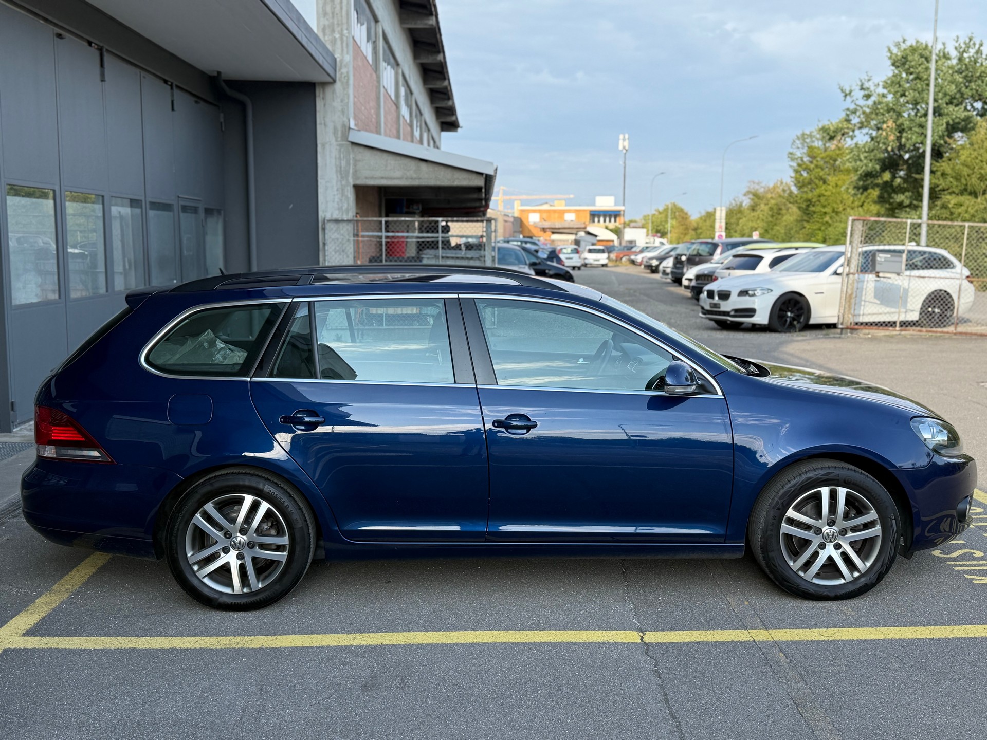 VW Golf Variant 1.4 TSI Team-image-8