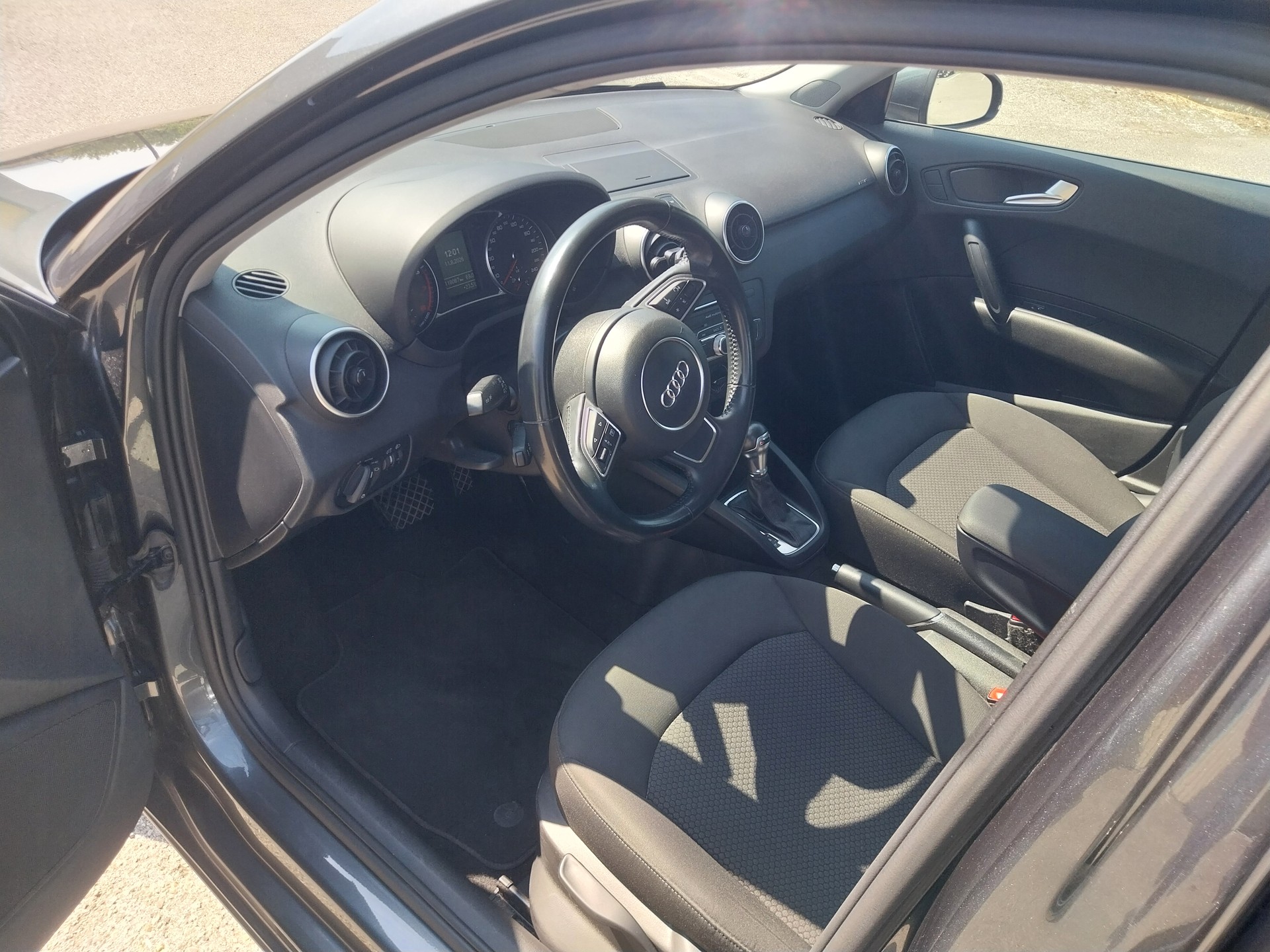 AUDI 1.0 TFSI sportback S-Tronic-image-2