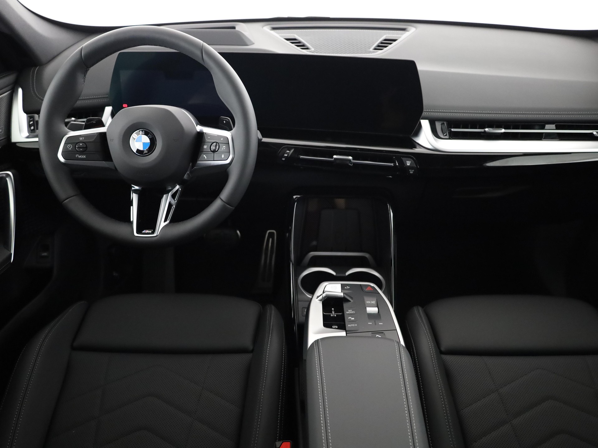 BMW X1 23i xDrive paddles-image-4
