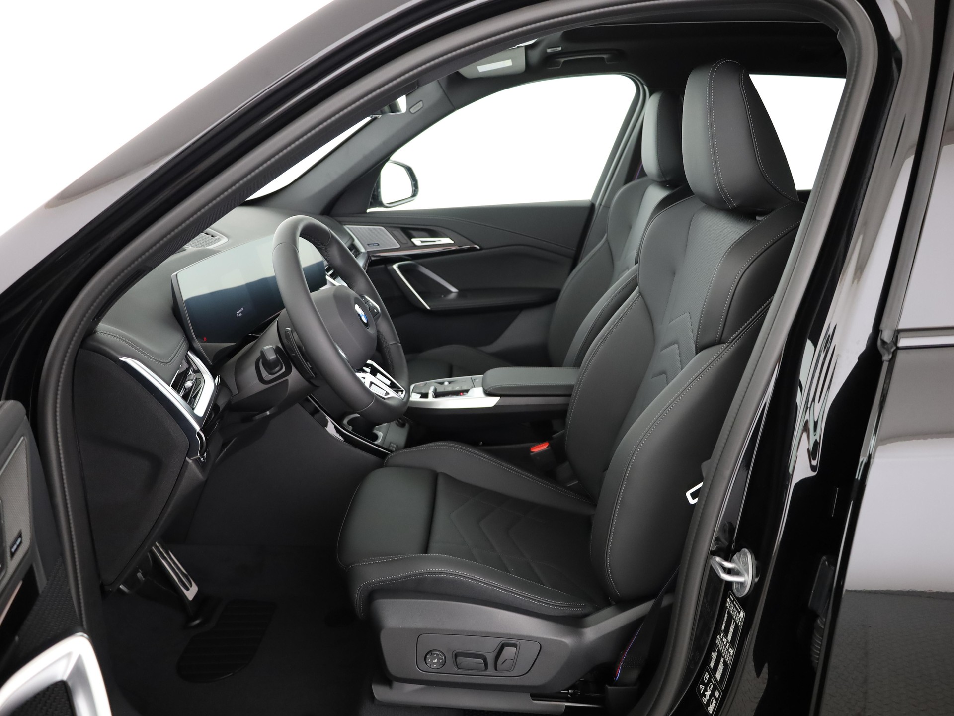 BMW X1 23i xDrive paddles-image-3