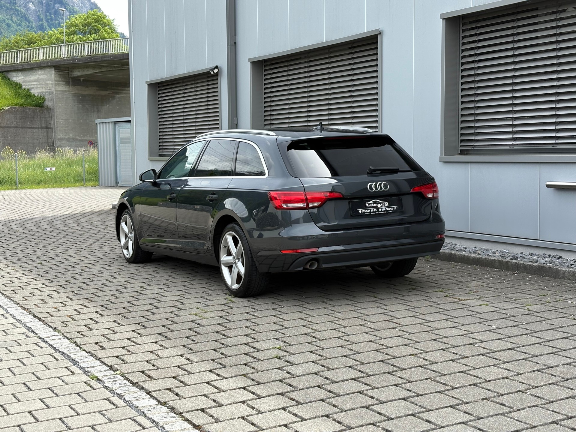 AUDI A4 Avant 2.0 TDI S-tronic-image-6