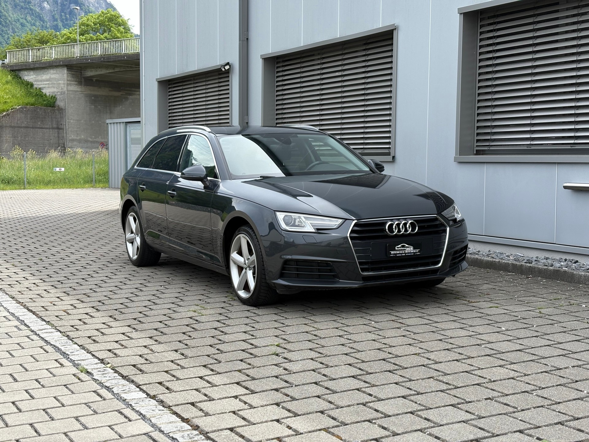 AUDI A4 Avant 2.0 TDI S-tronic-image-4