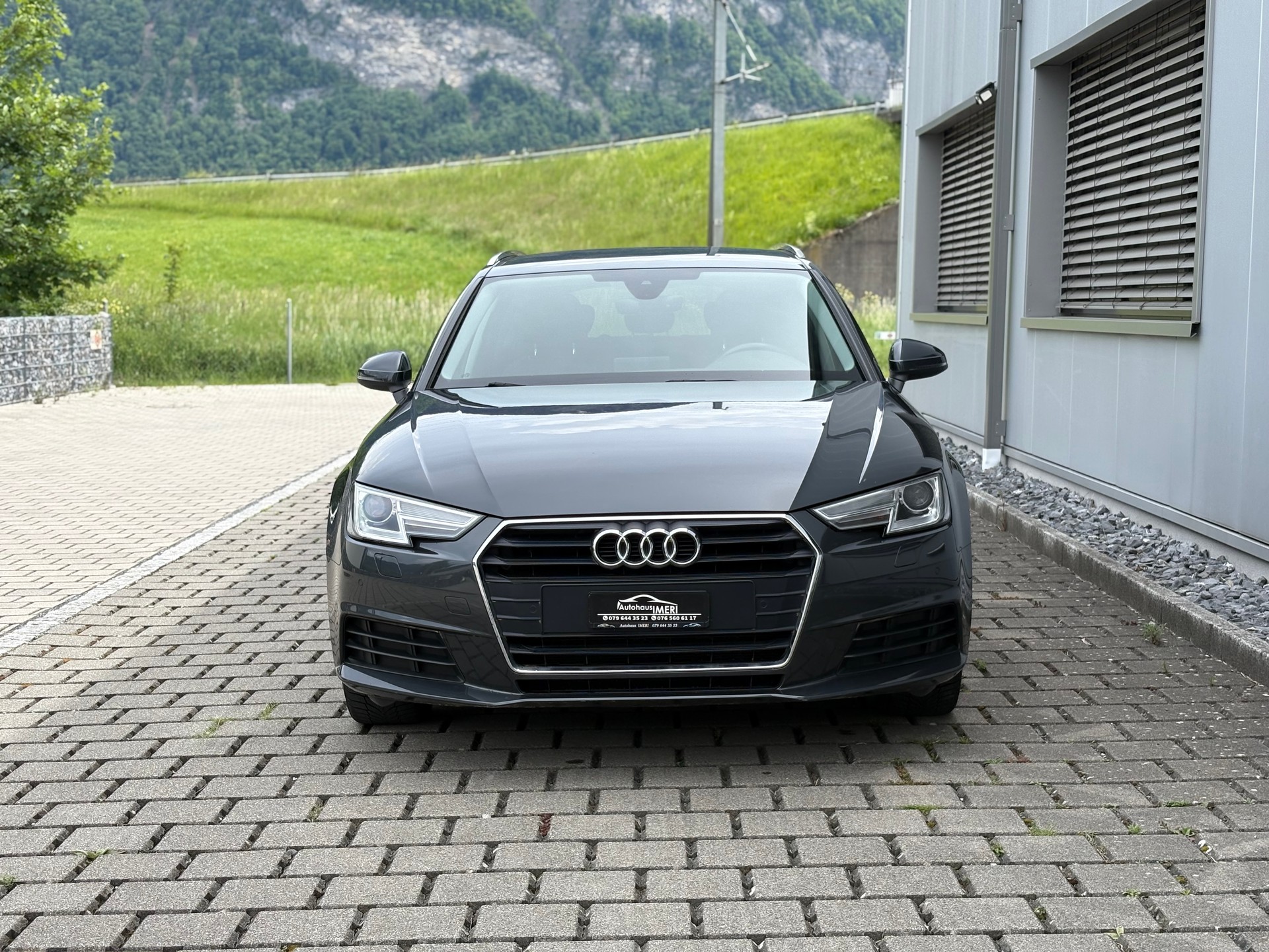 AUDI A4 Avant 2.0 TDI S-tronic-image-2