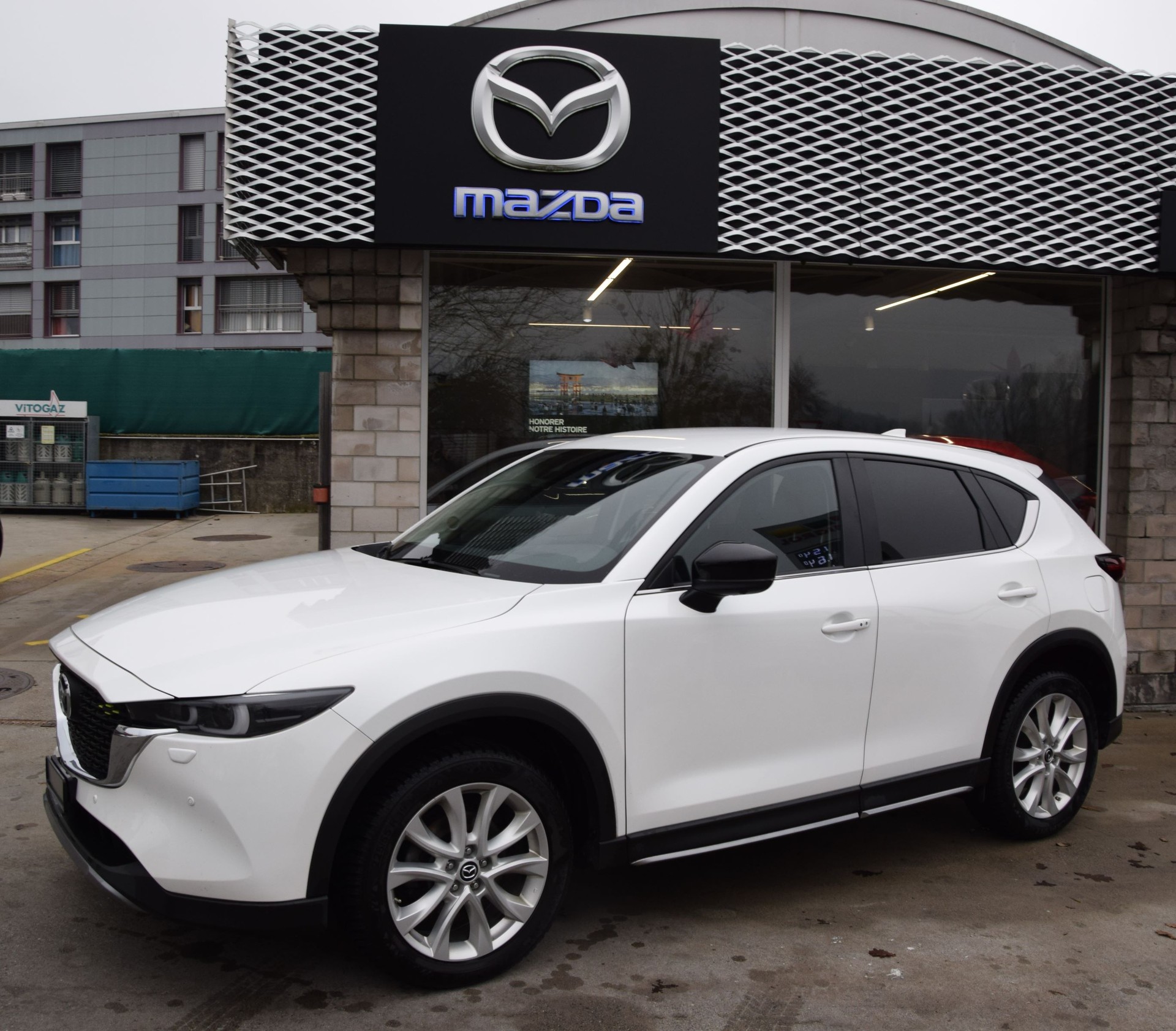 MAZDA CX-5 SKYACTIV-D 184 Newground AWD Automat-image-3