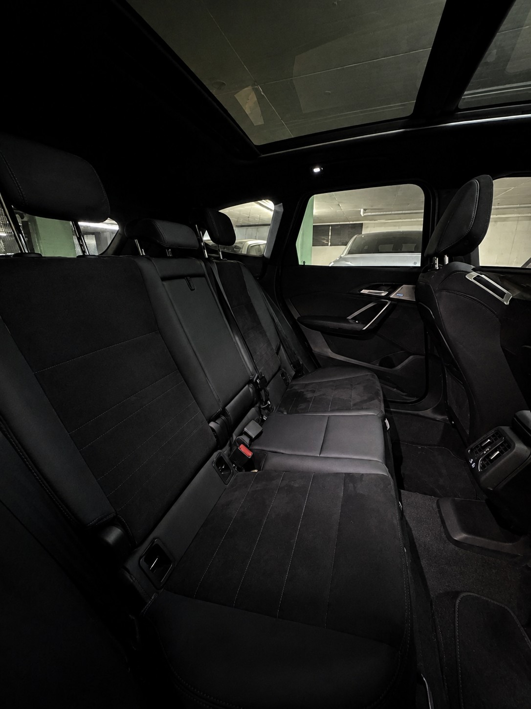 BMW 23i xDrive-image-5